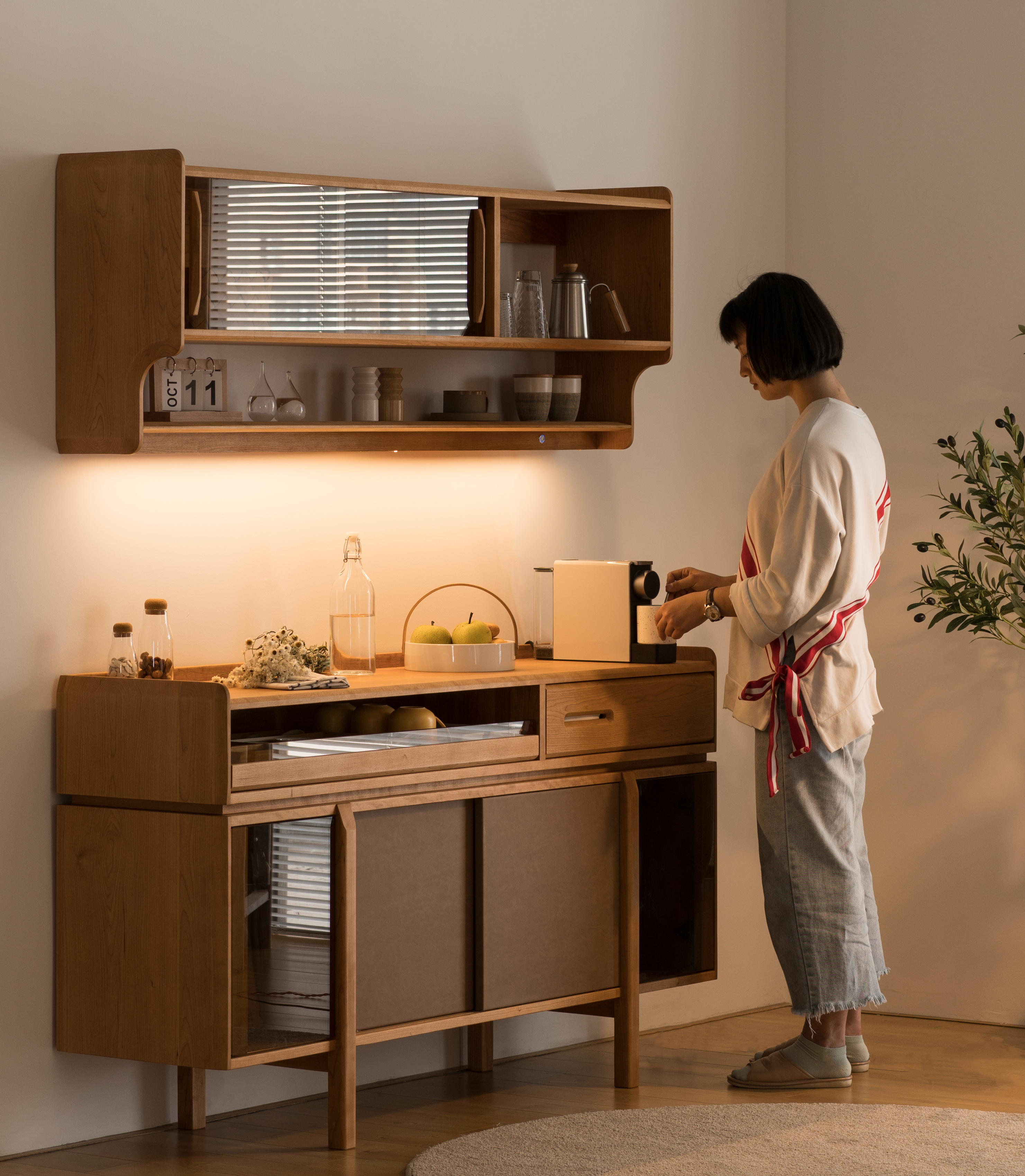 Solid wood furniture，Sideboard，Side cabinet，product design，Household products，