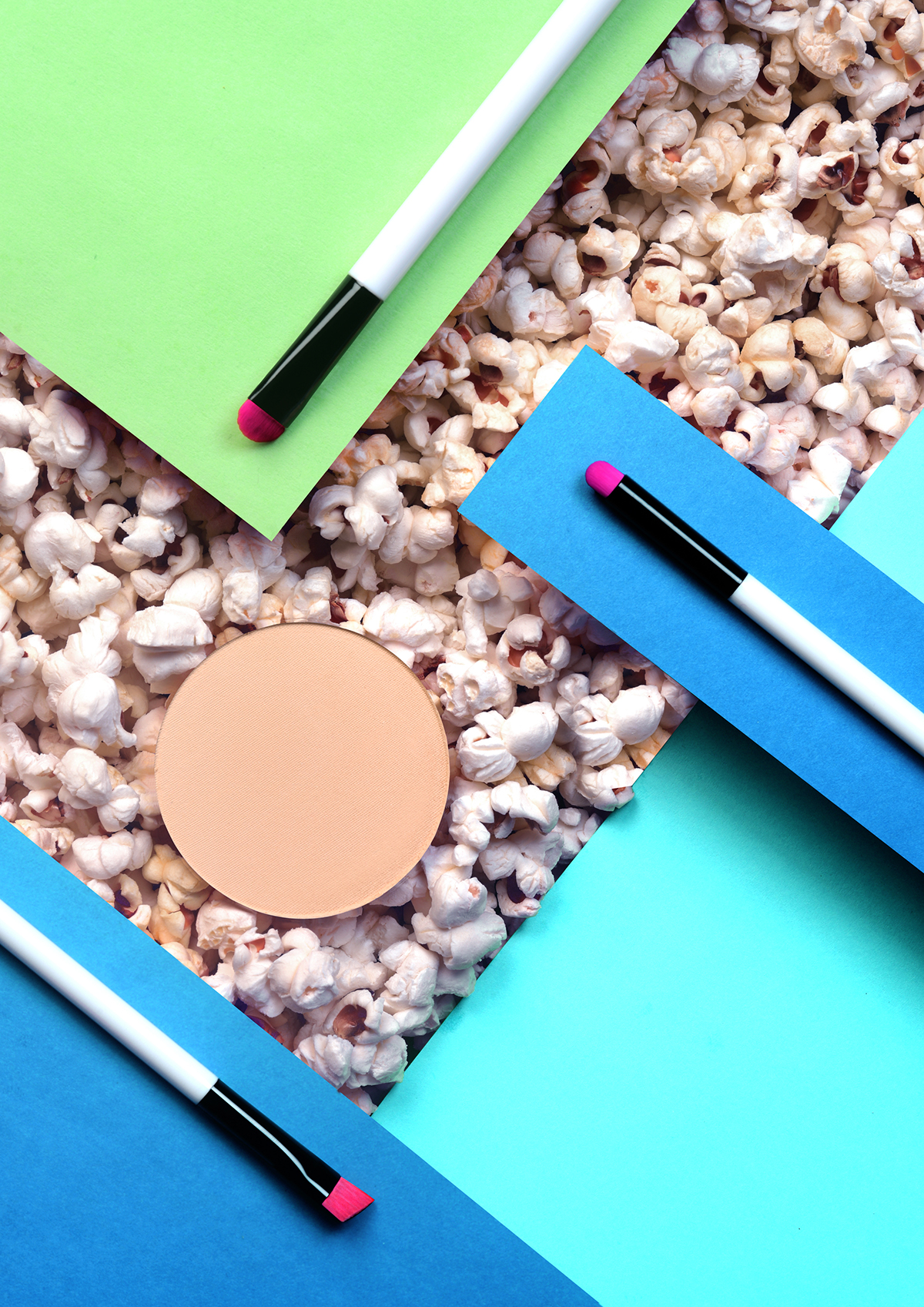 Cosmetics ，female sex，colour，