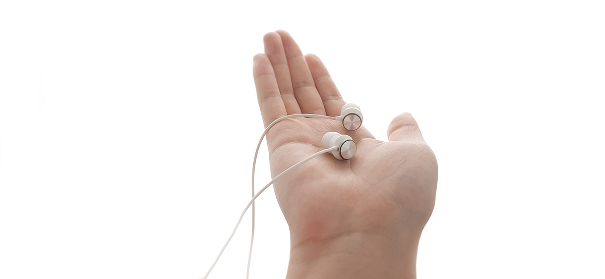 headset，focus，city，Easy to use，