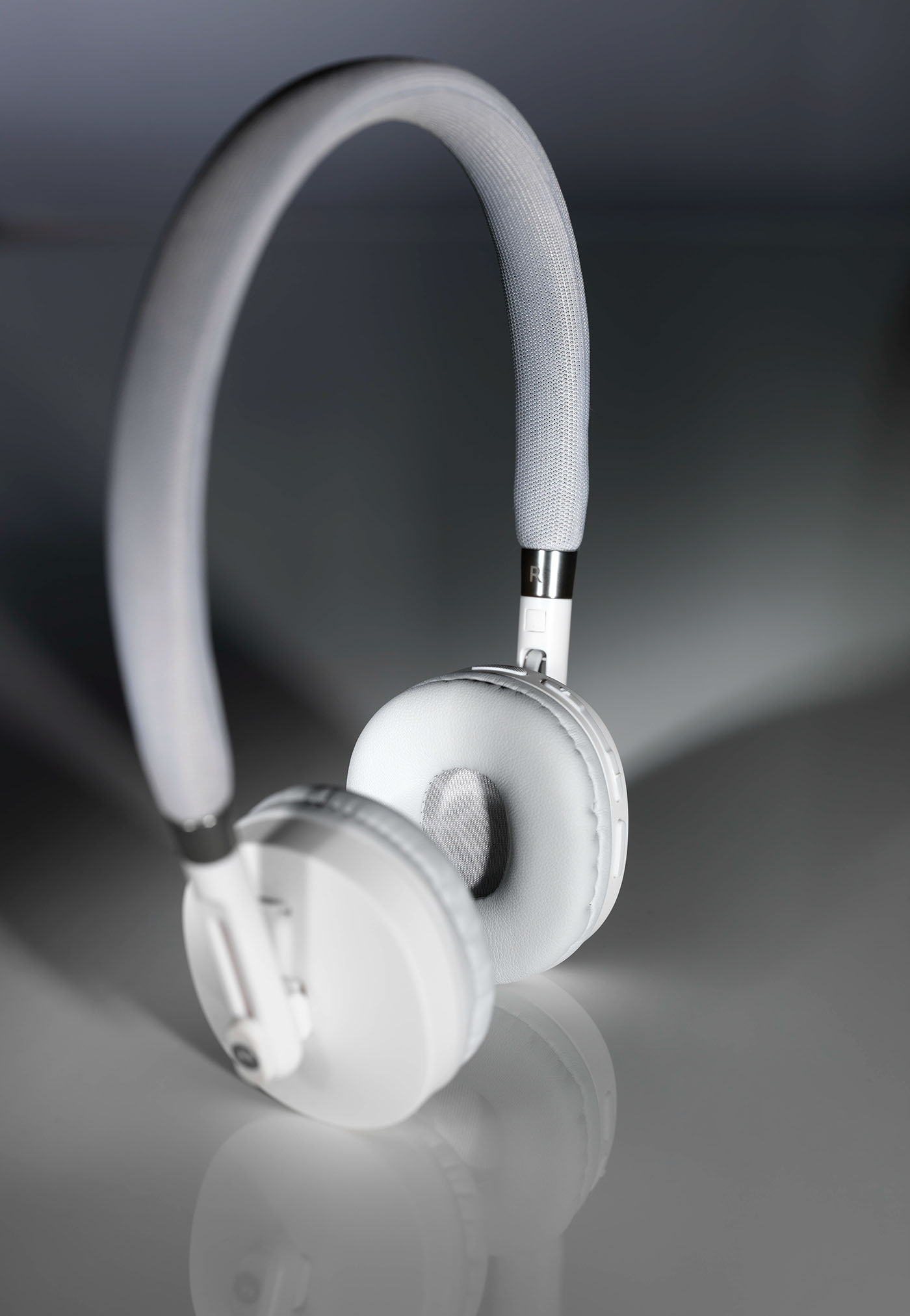 motorcycle，PULSE，headset，shot，