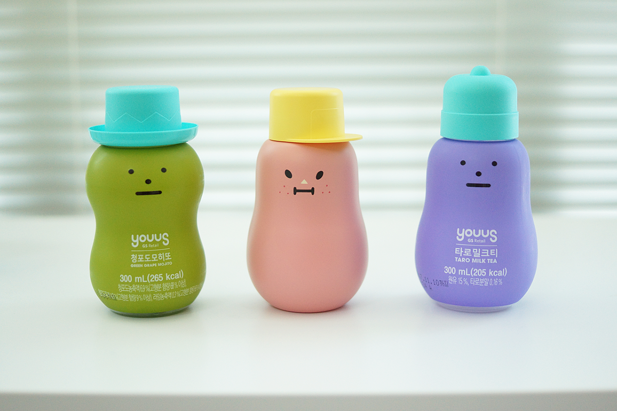 Children's products，feeding bottle，lovely，colourful，