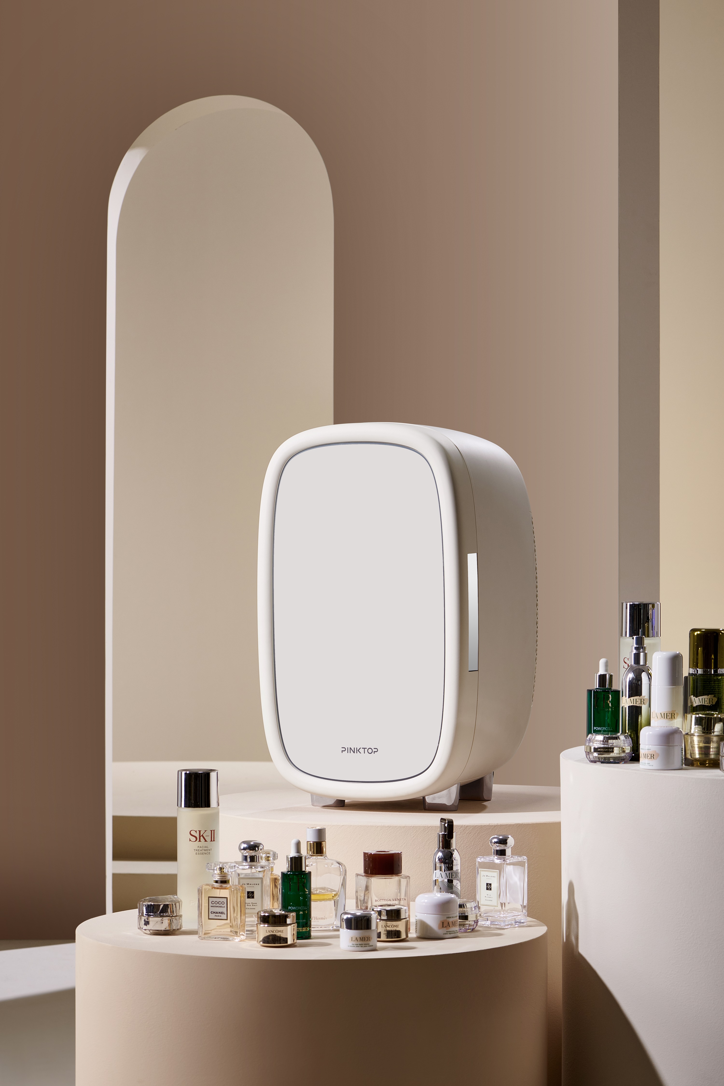 Red design，product design，Rhett Design Products，Beauty refrigerator，