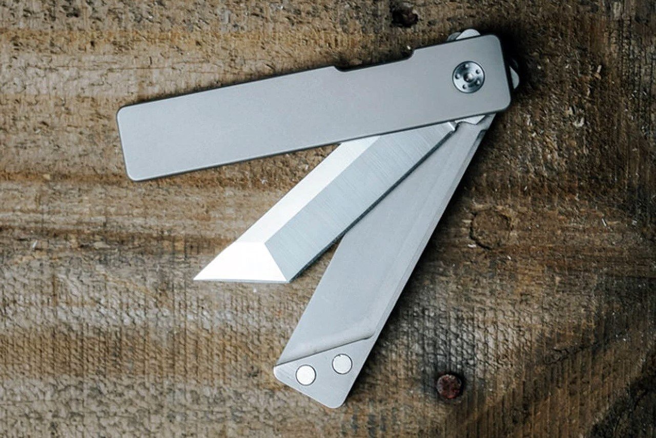 titanium alloy，EDC knife，product design，Appearance design，delicate，MagBlade，