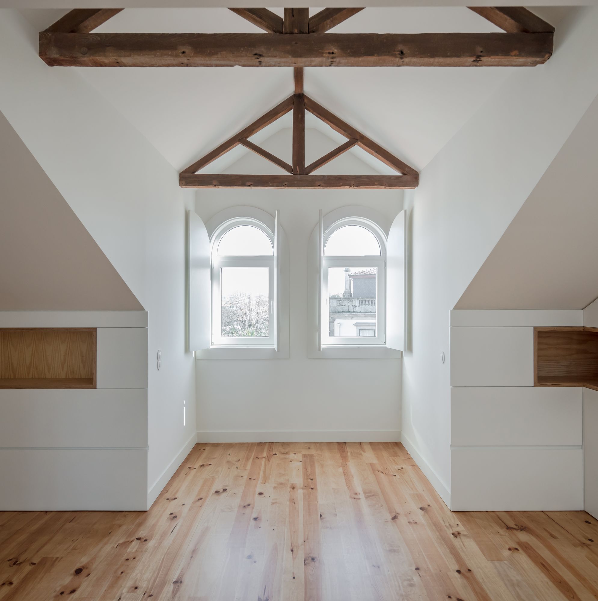 live，space，Line segmentation，