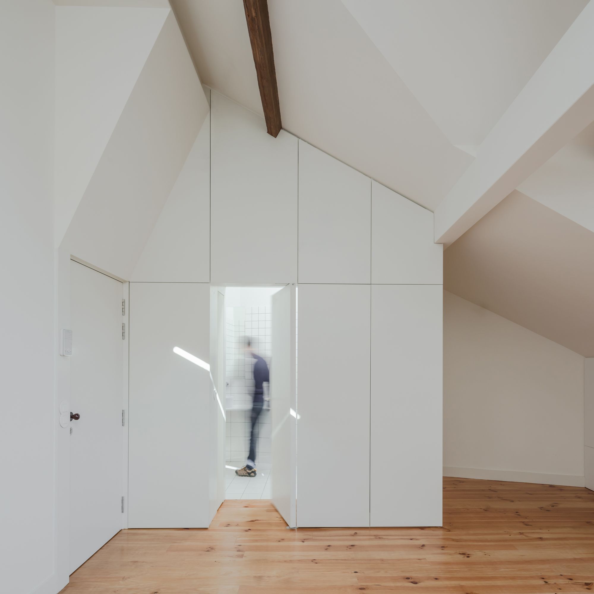 live，space，Line segmentation，