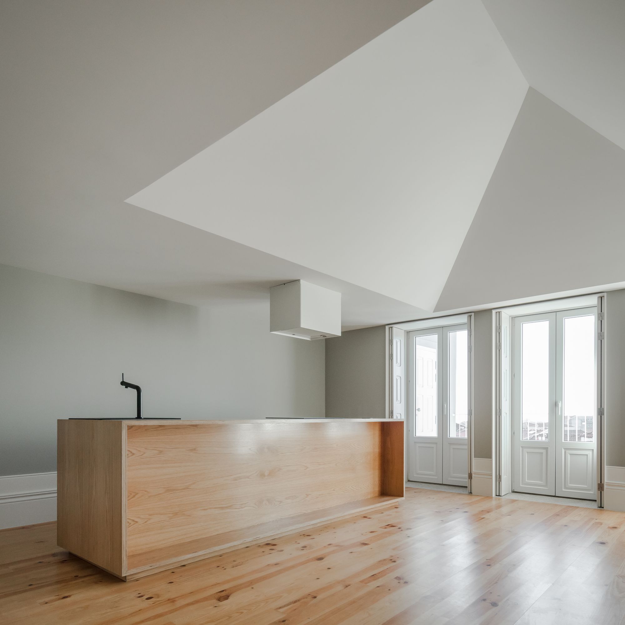 live，space，Line segmentation，