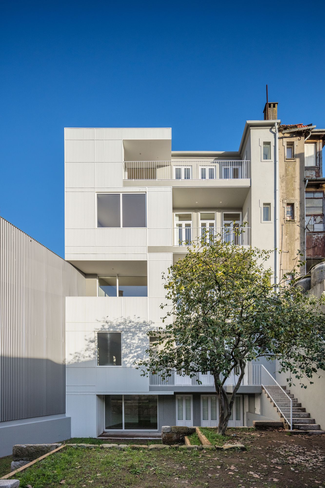 live，space，Line segmentation，