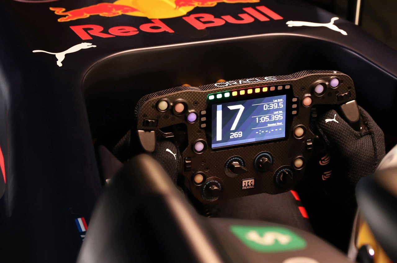 F1 racing，Appearance design，simulator，Cool，