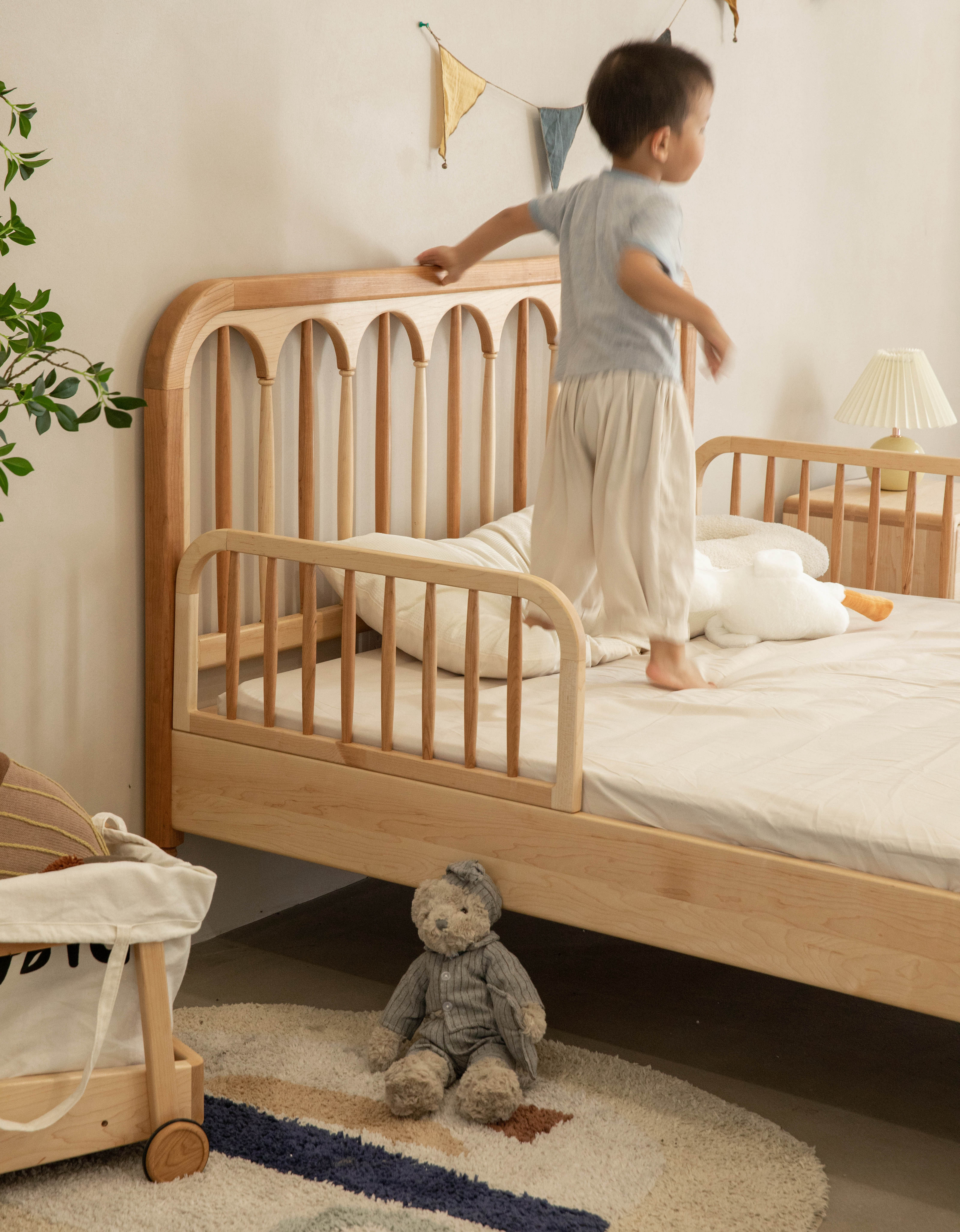Children's furniture，Solid wood furniture，furniture design ，Original design，Bed，sofa，bedside cupboard，