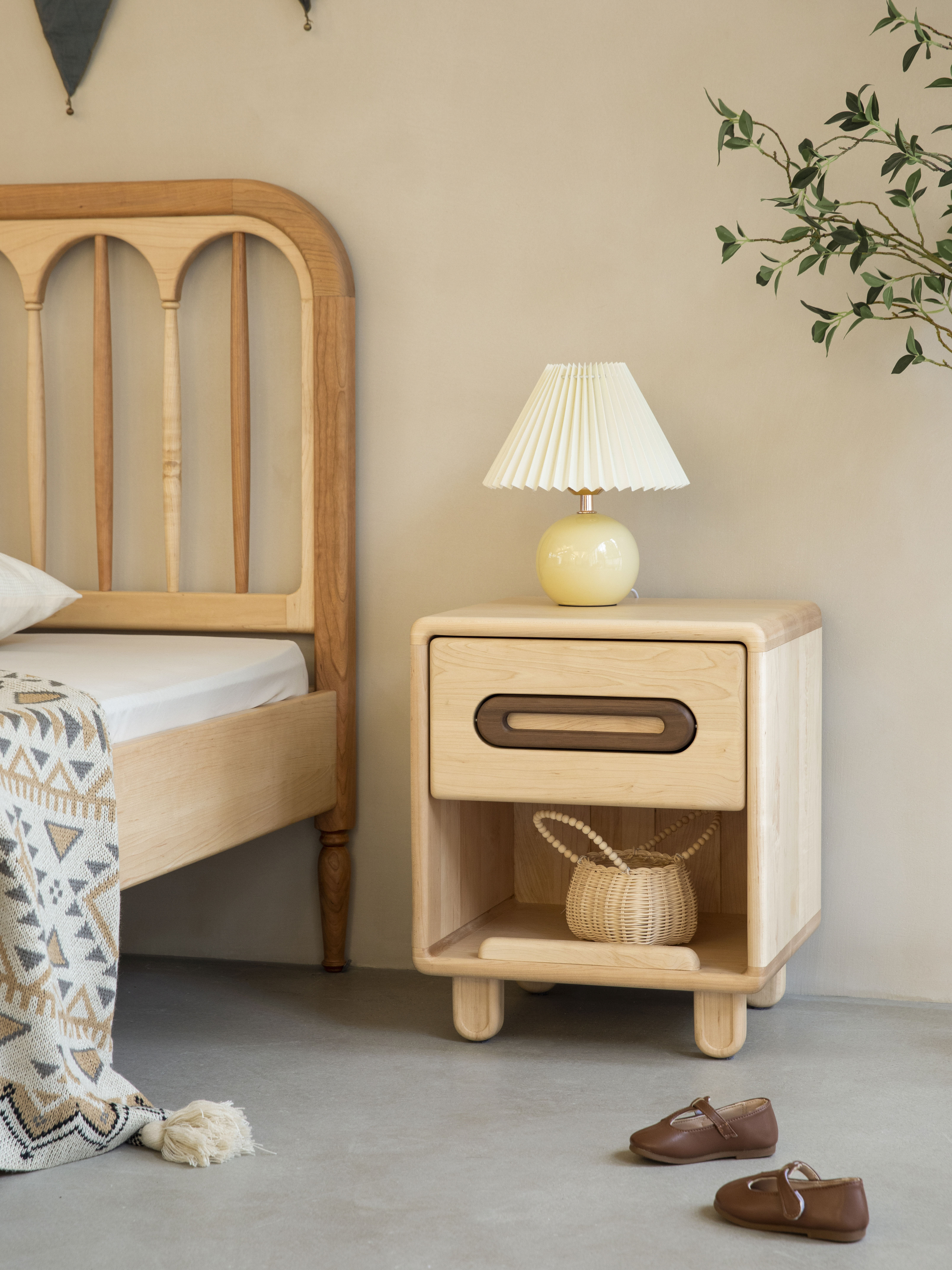 Children's furniture，Solid wood furniture，furniture design ，Original design，Bed，sofa，bedside cupboard，