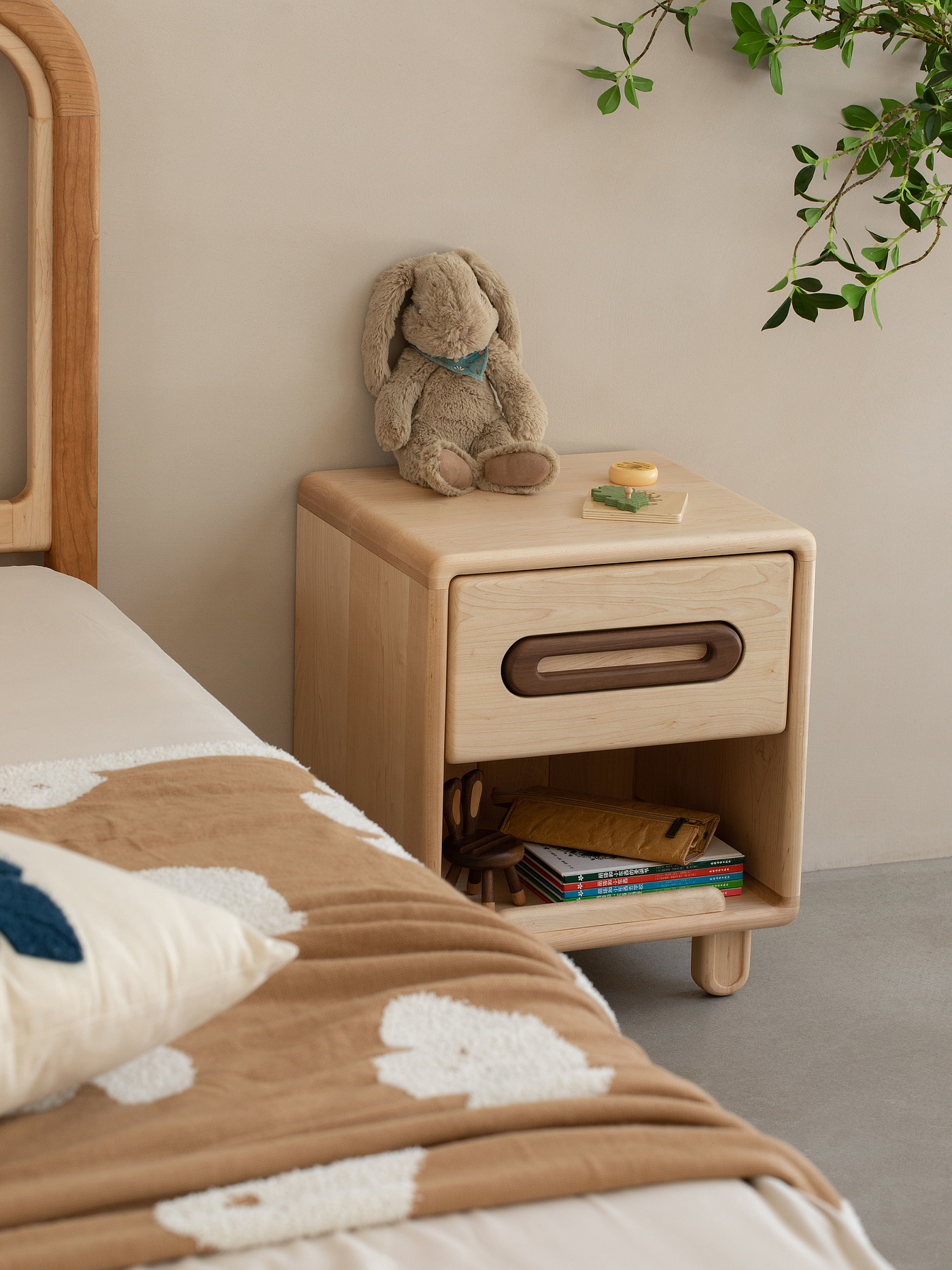 儿童家具，实木家具，家具设计，原创设计，床，沙发，床头柜，