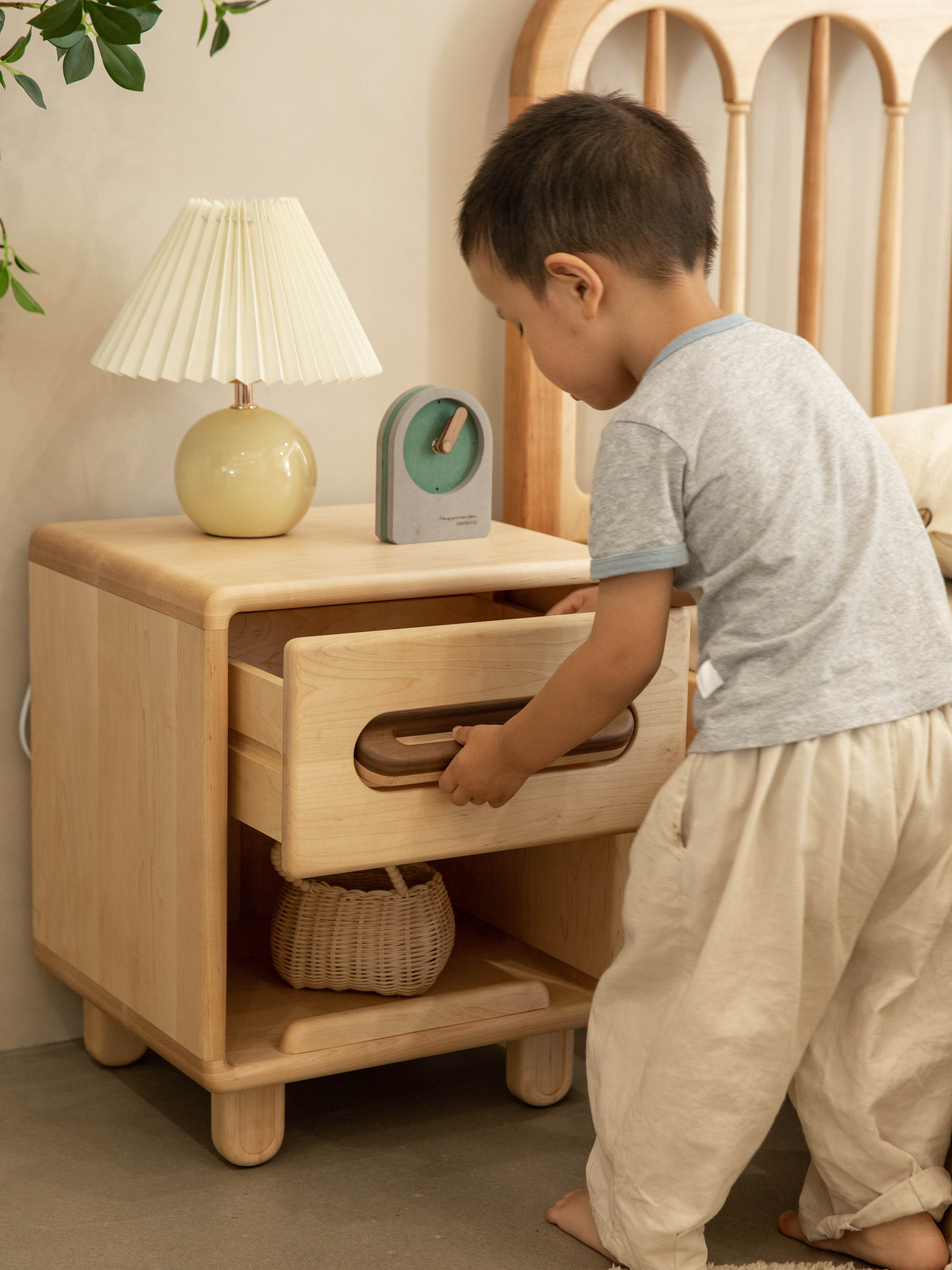 Children's furniture，Solid wood furniture，furniture design ，Original design，Bed，sofa，bedside cupboard，
