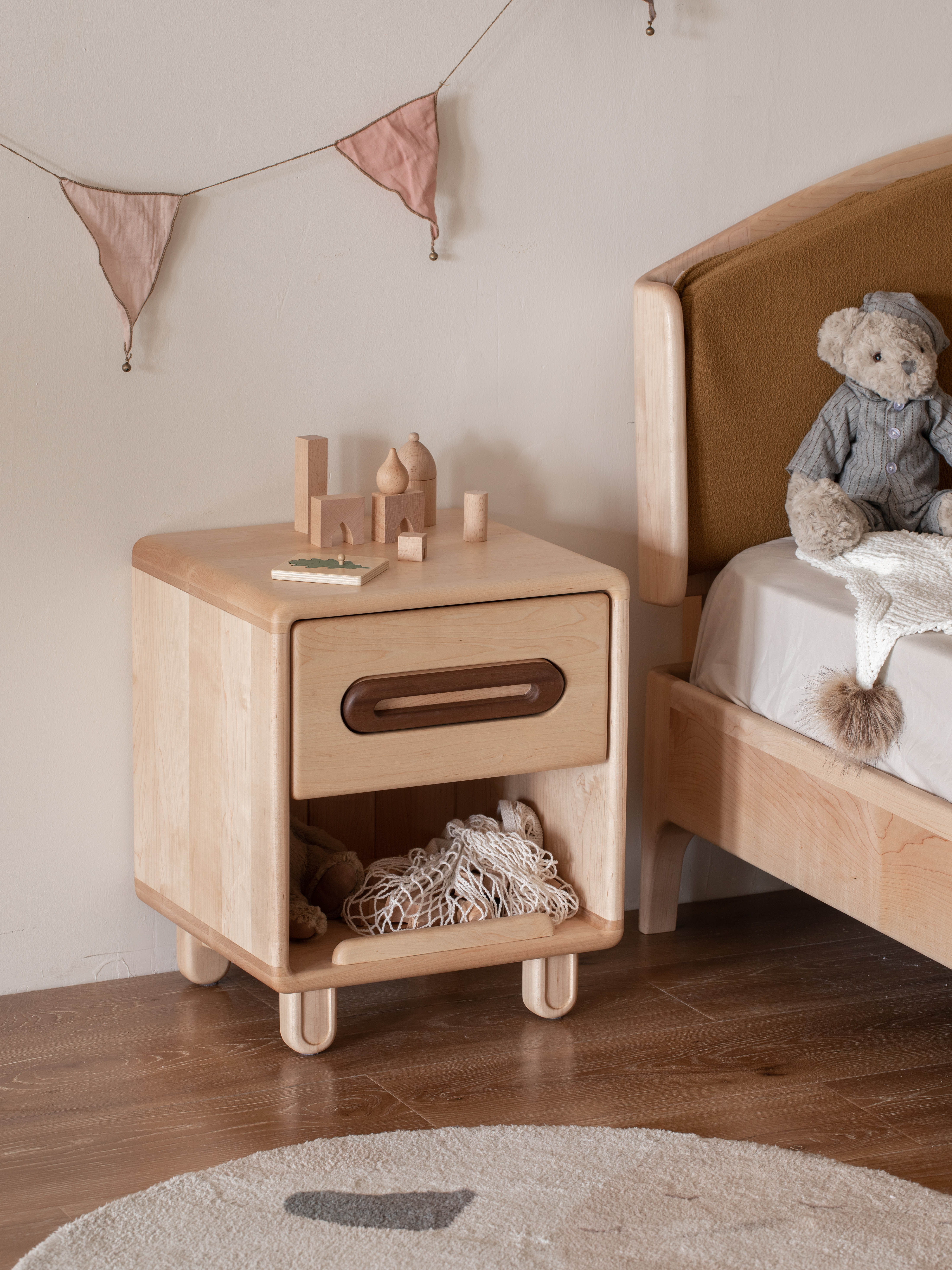 Children's furniture，Solid wood furniture，furniture design ，Original design，Bed，sofa，bedside cupboard，