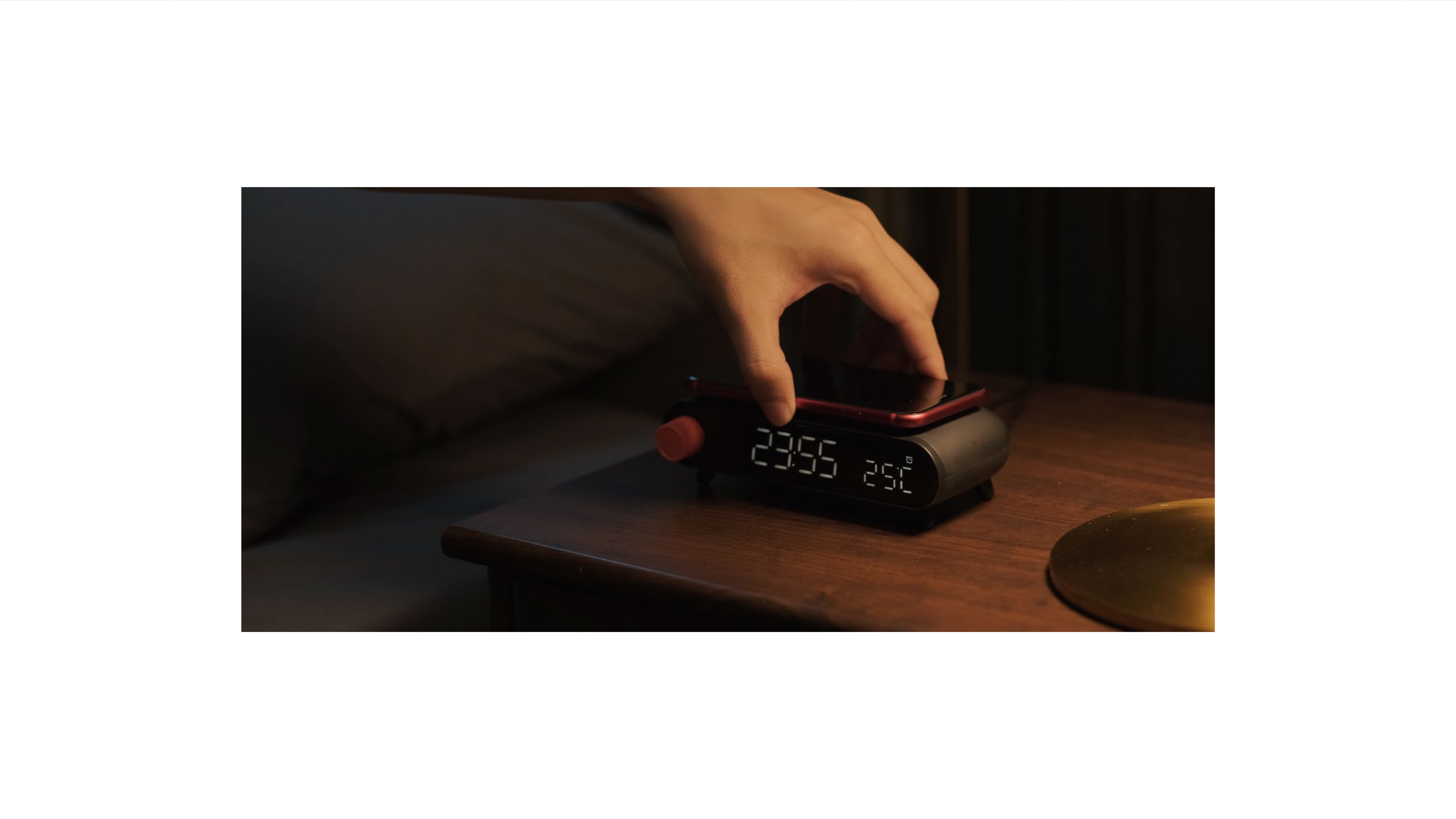 Product planning，product design，Product vision，Product landing，Clock wireless charging，Product shooting，