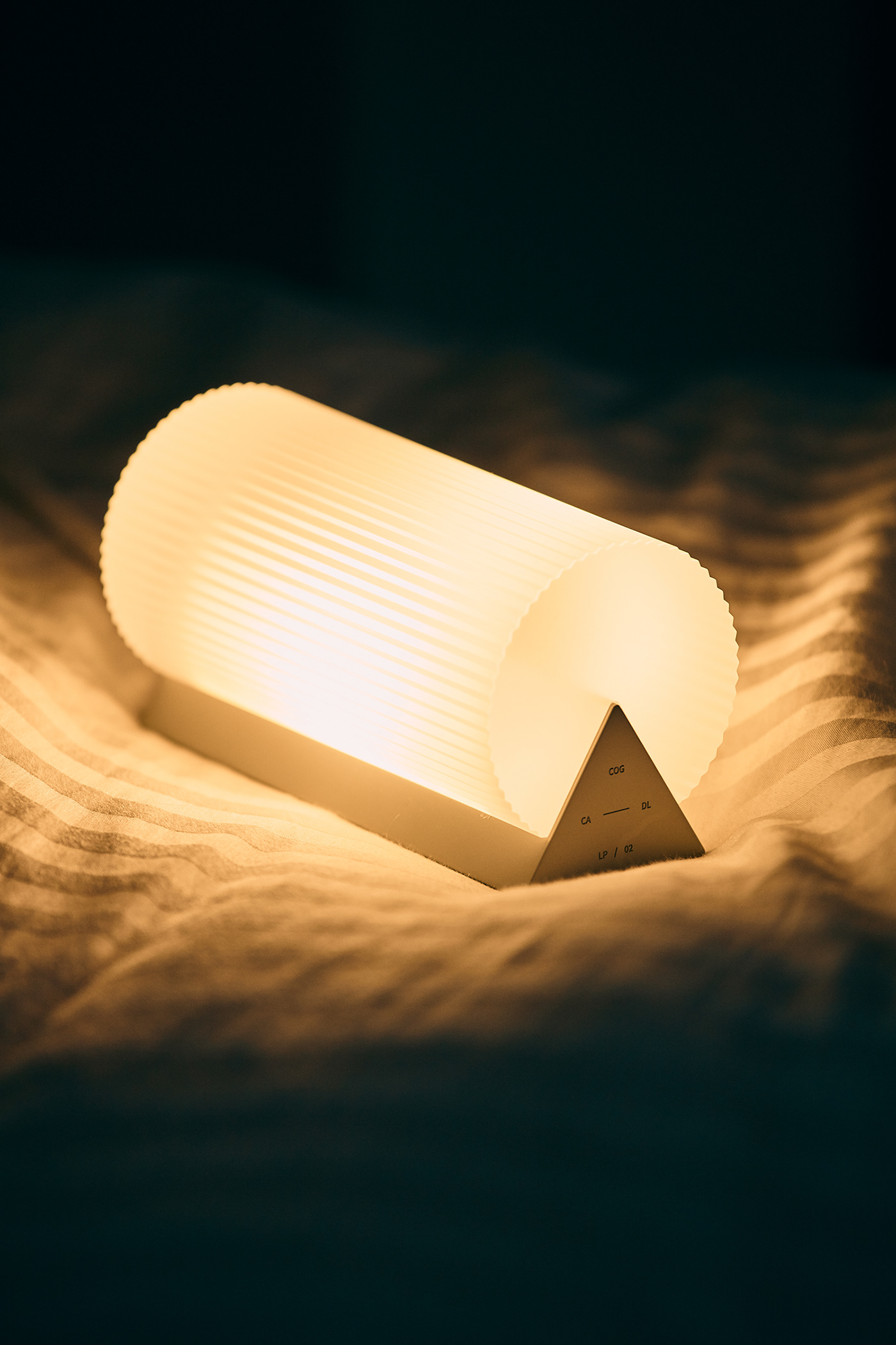 Desk lamp，product design，geometry，Appearance design，delicate，