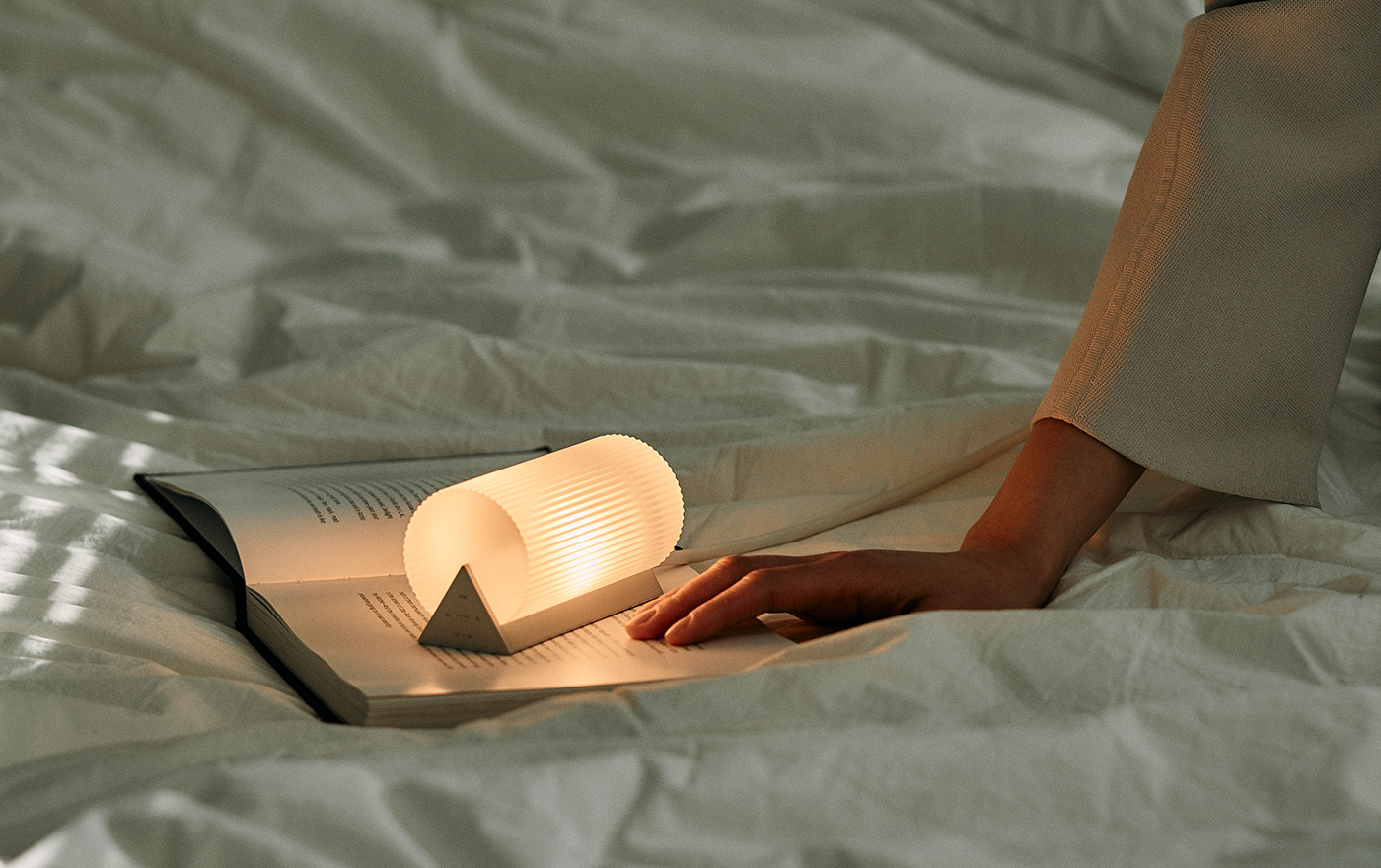Desk lamp，product design，geometry，Appearance design，delicate，
