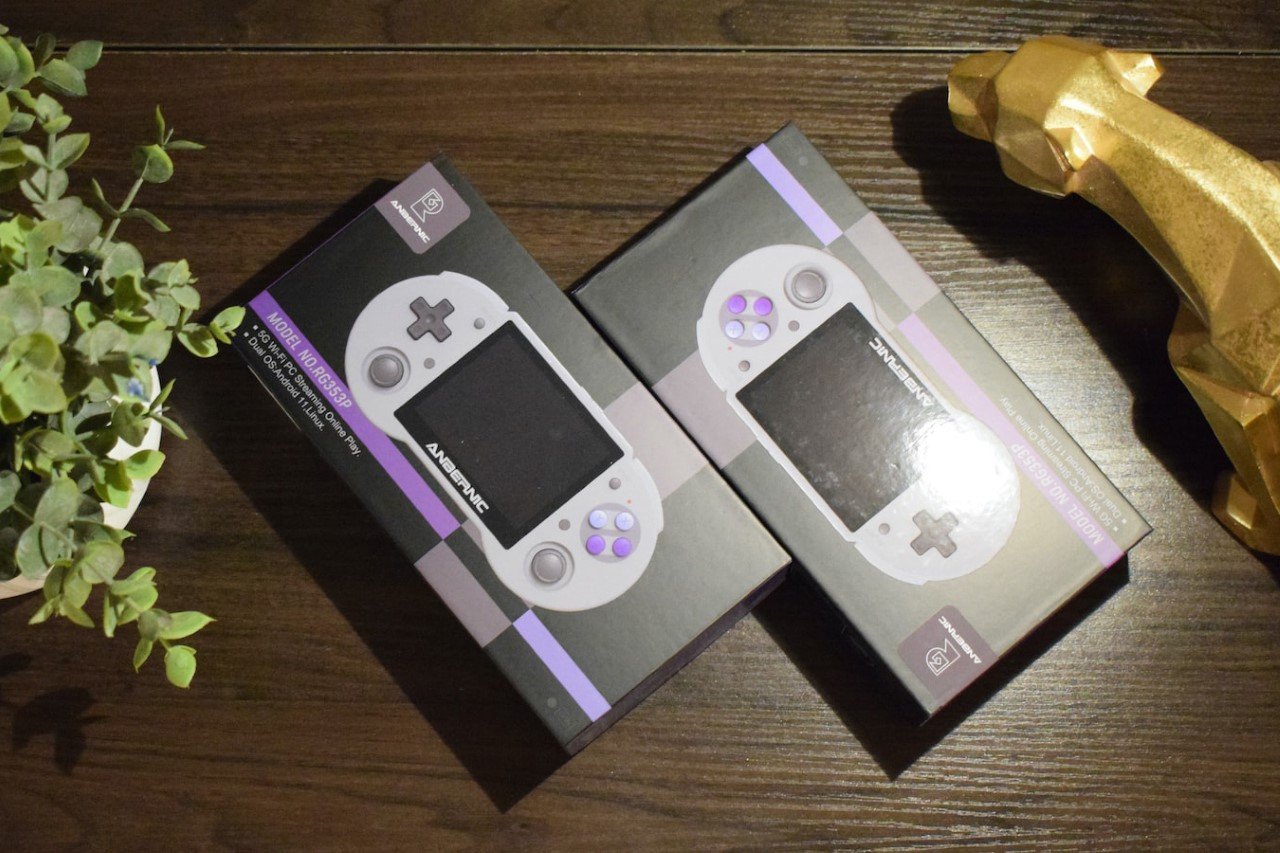 Handheld game console，Android，Linux，mobile game，Nintendo，Anbernic RG353P，