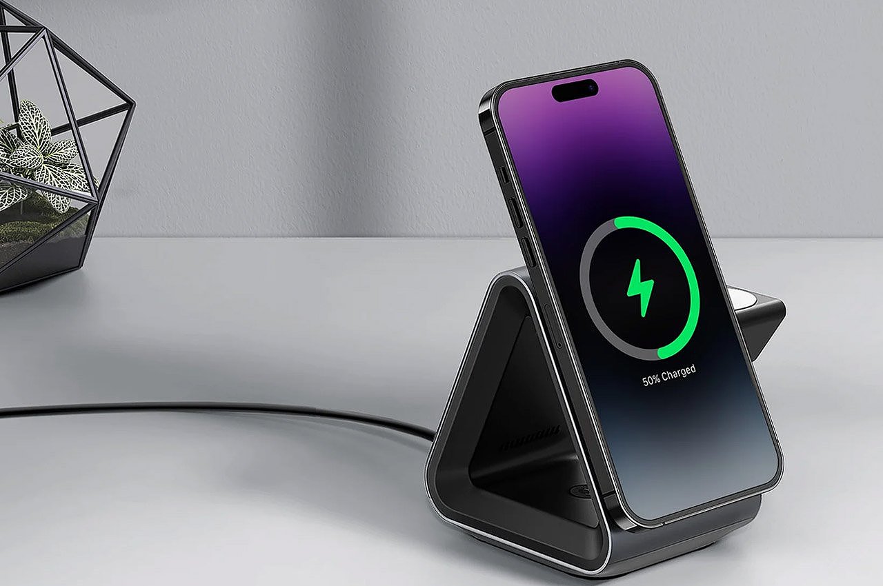 Apple，Charger，anchor，Three-in-one wireless charger，737 MagGo，