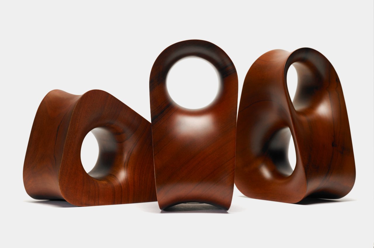 Earphone bracket，wooden ，Appearance design，delicate，Figure EIGHT，