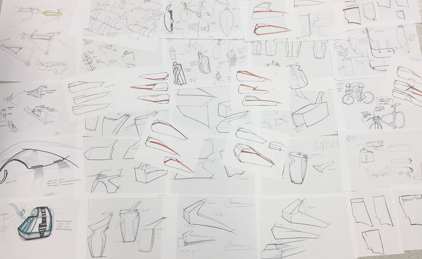 Bicycle，outdoors，technological process，sketch，Hand drawn，outdoors，Travel，