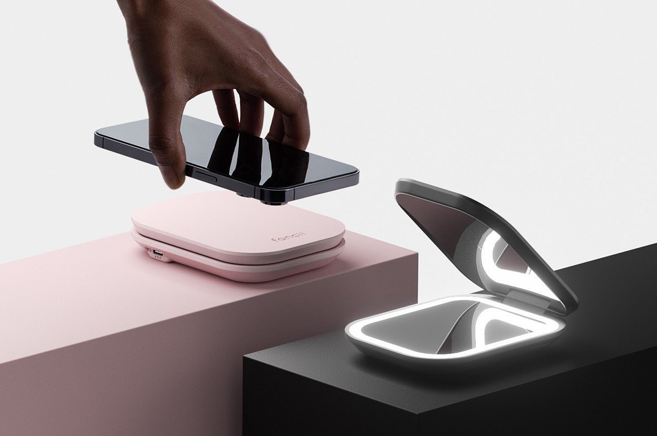portable source，Appearance design，product design，delicate，mirror，Cosmetic mirror，portable source，portable battery，