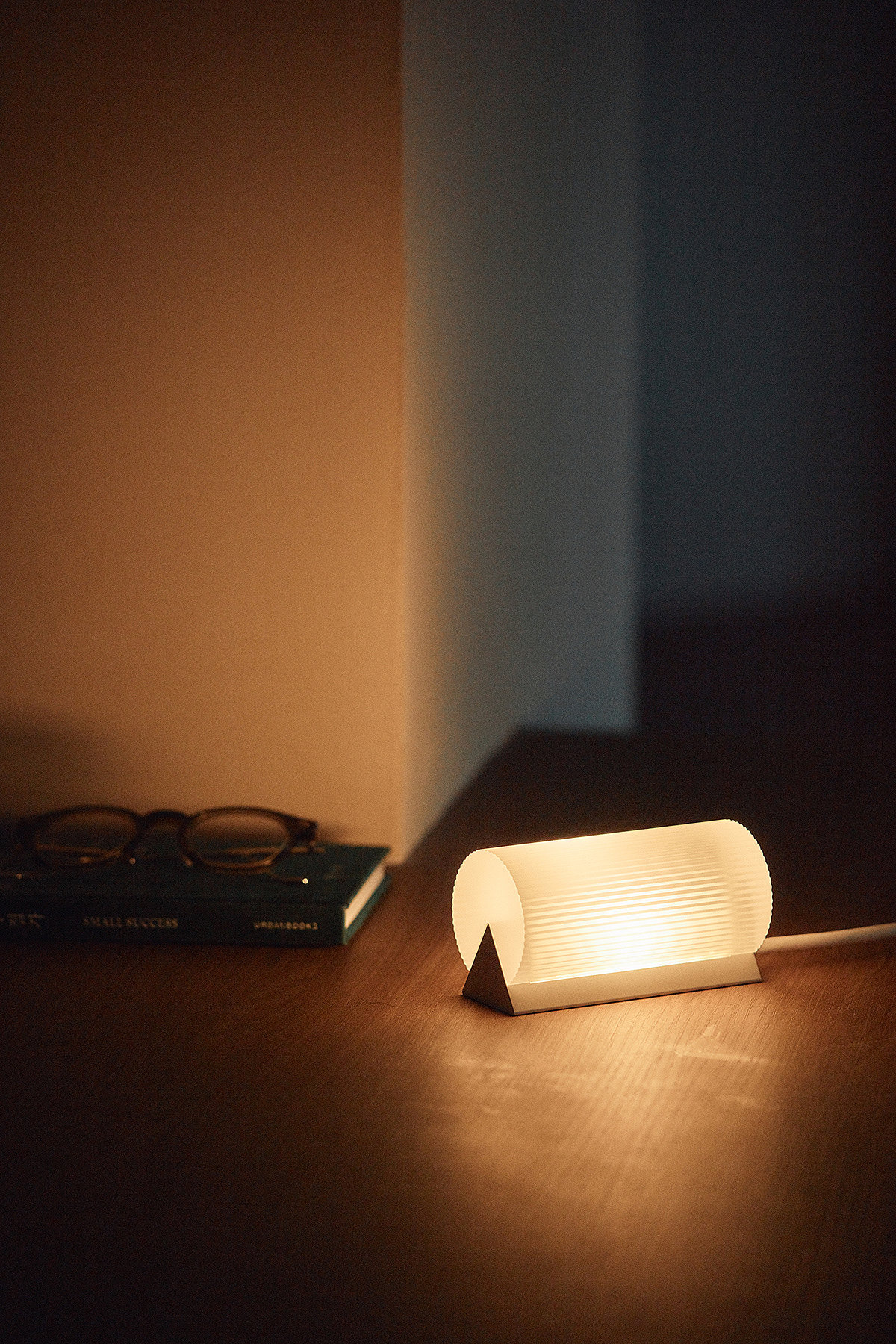 Desk Lamp，