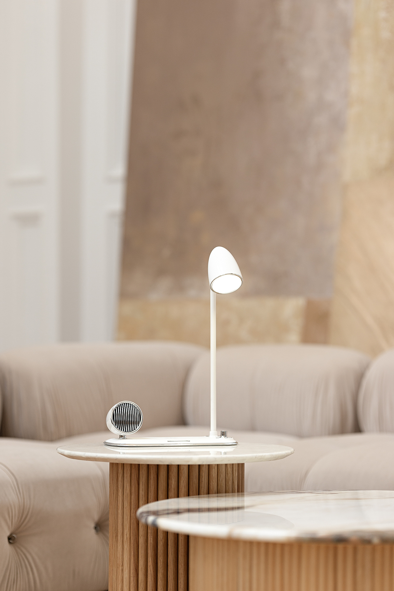 Crazy sound，loudspeaker box，Desk lamp，