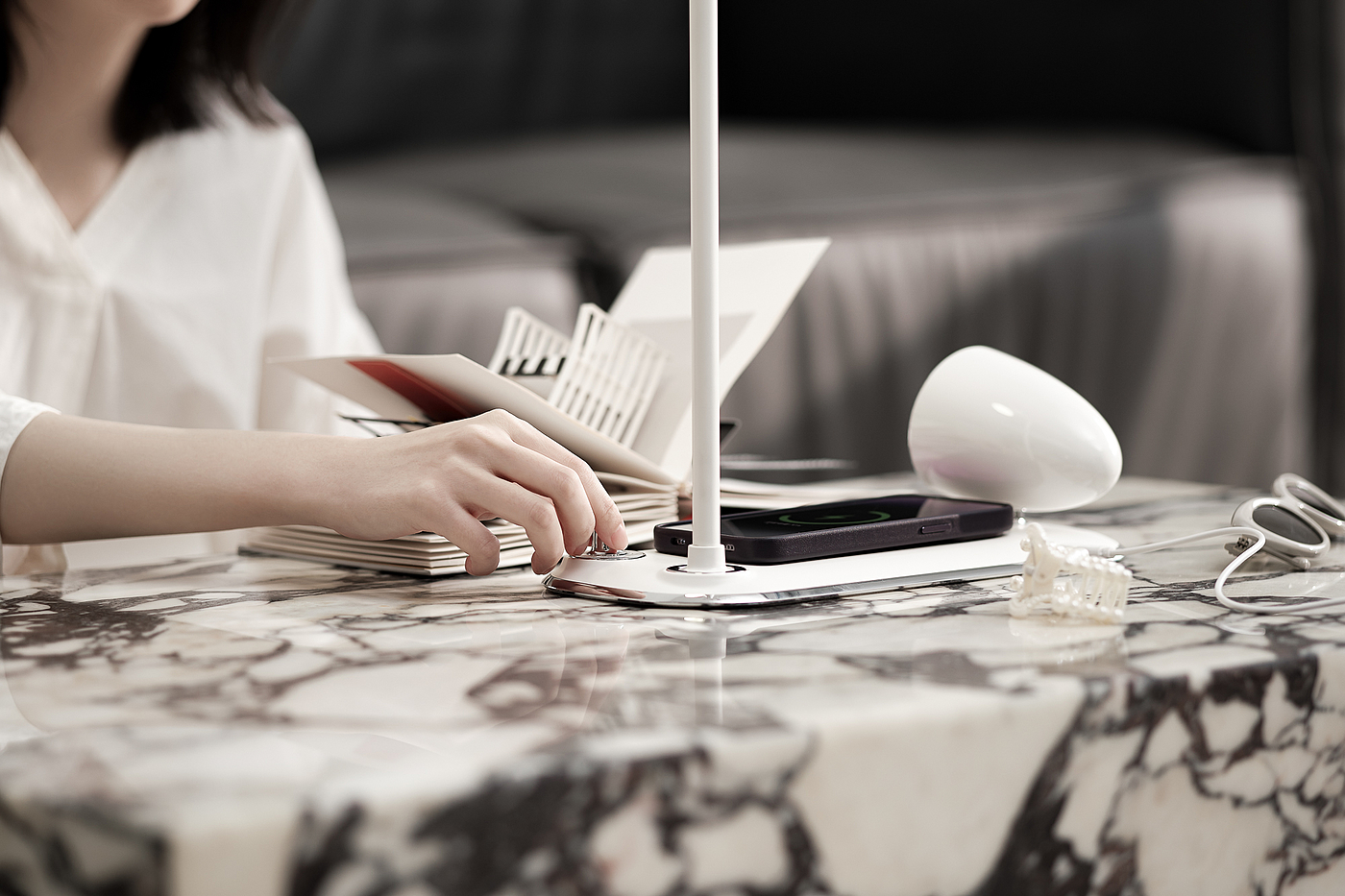 Crazy sound，loudspeaker box，Desk lamp，