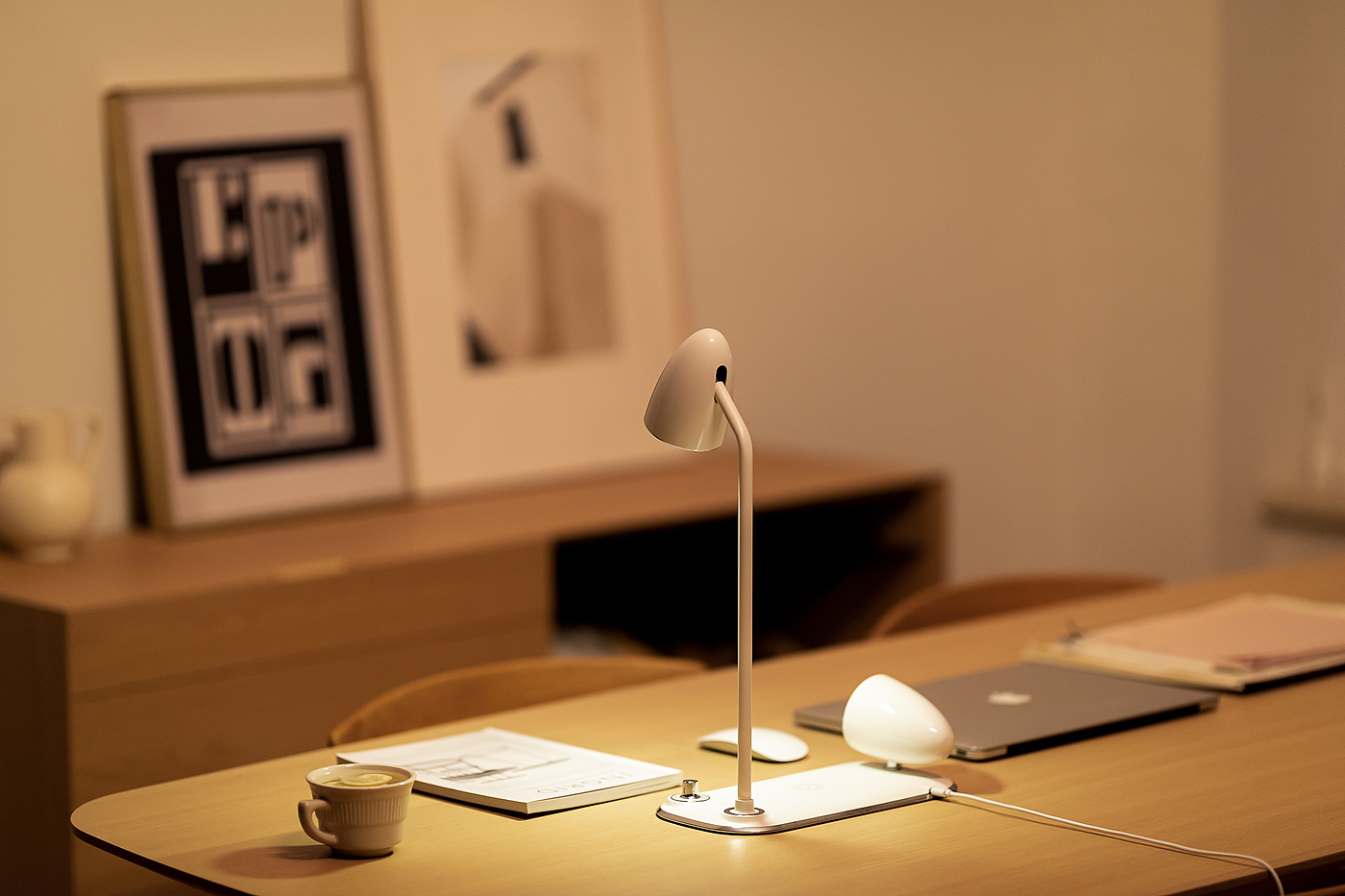 Crazy sound，loudspeaker box，Desk lamp，