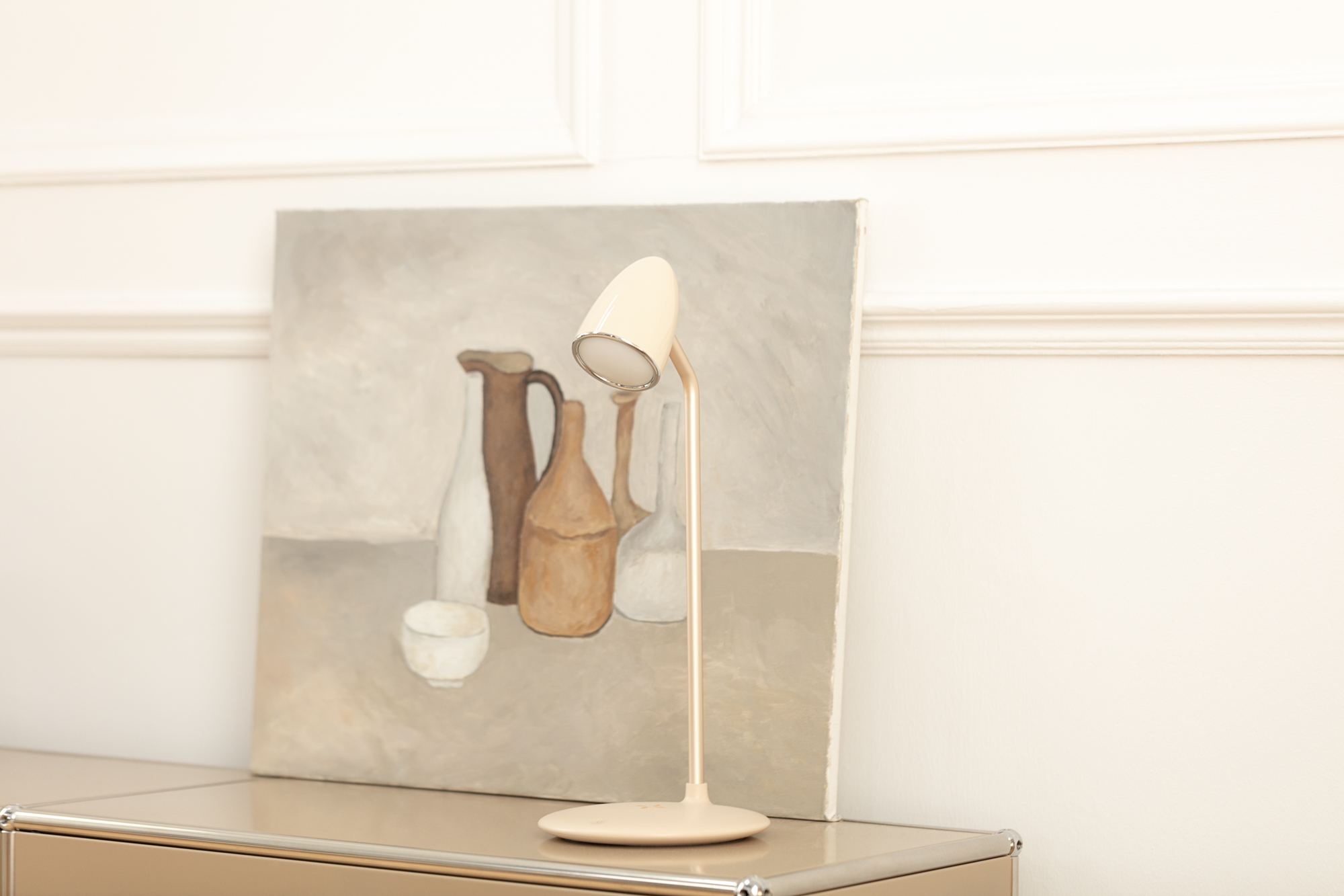 Crazy sound，Desk lamp，Shenzhen，White base map，shot，