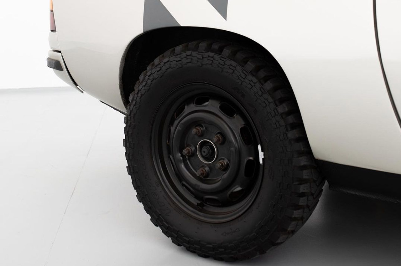 Porsche，cross-country，explore，outdoors，