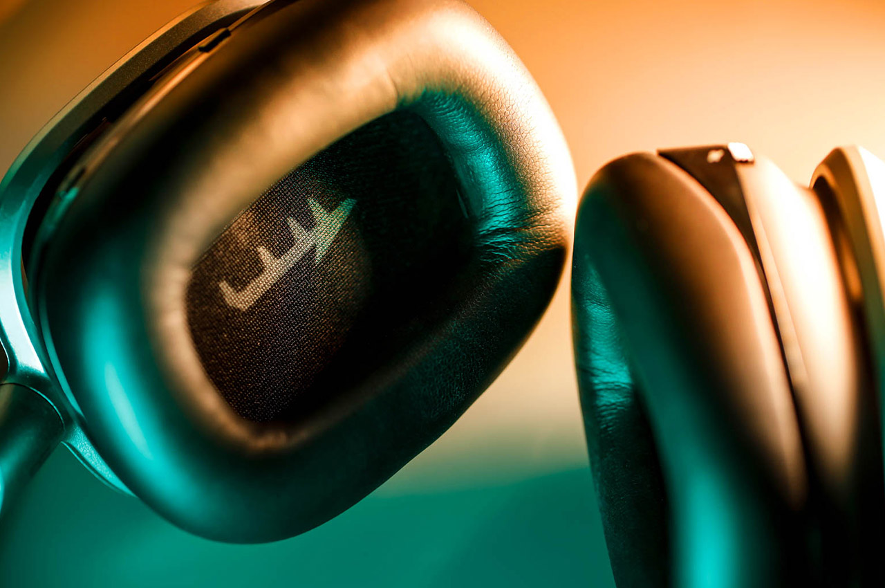 Logitech，headset，wireless device ，Ergonomics，