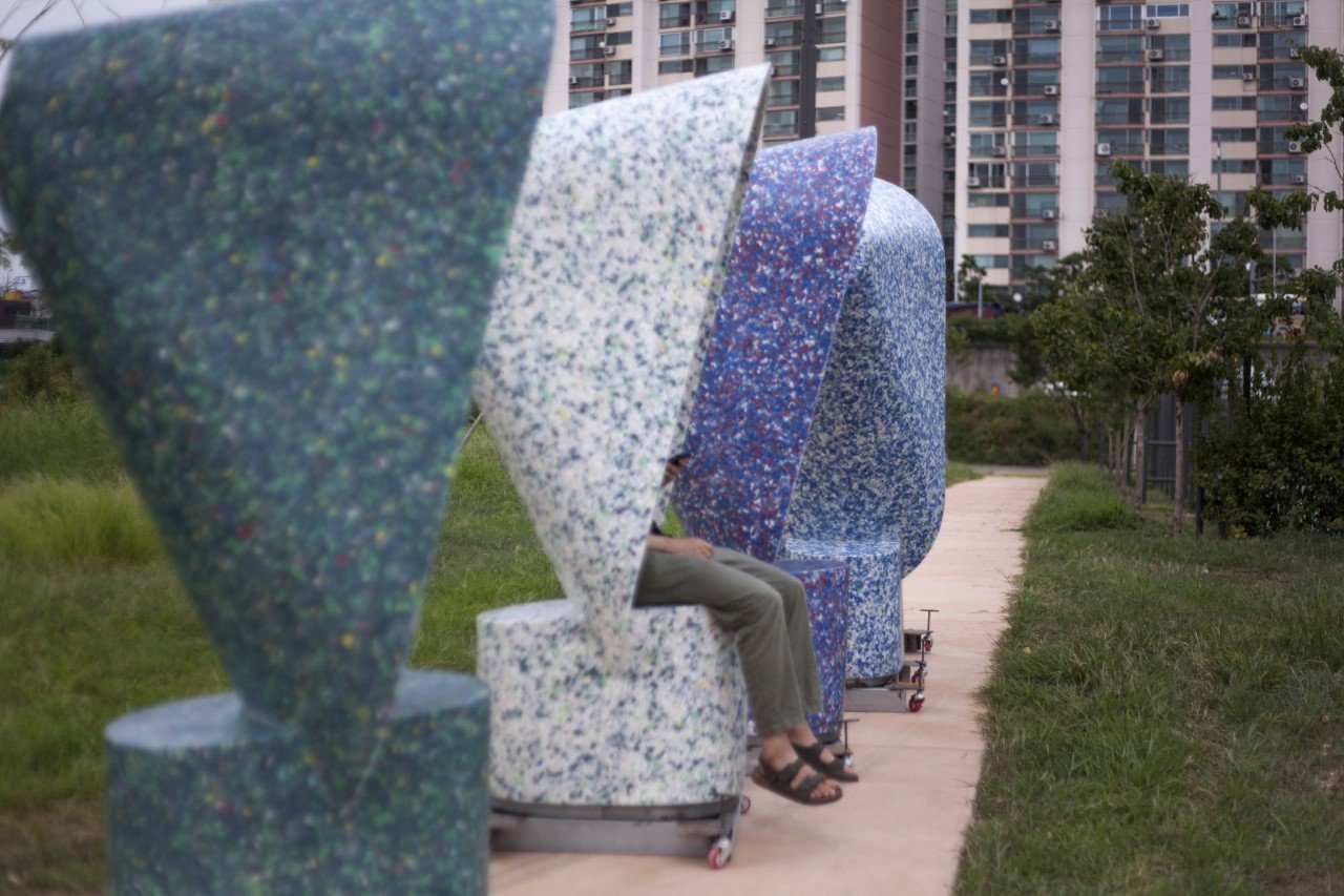 Clean plastic environment，Recyclable，environment protection，chair，Public seat，