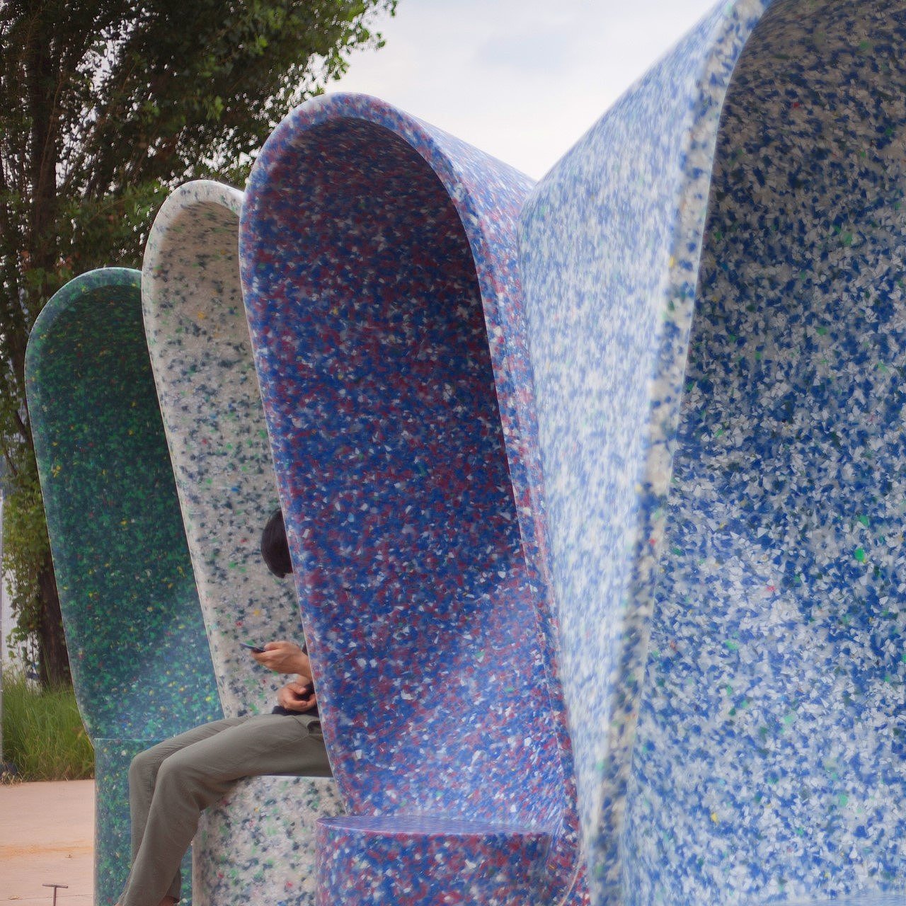 Clean plastic environment，Recyclable，environment protection，chair，Public seat，