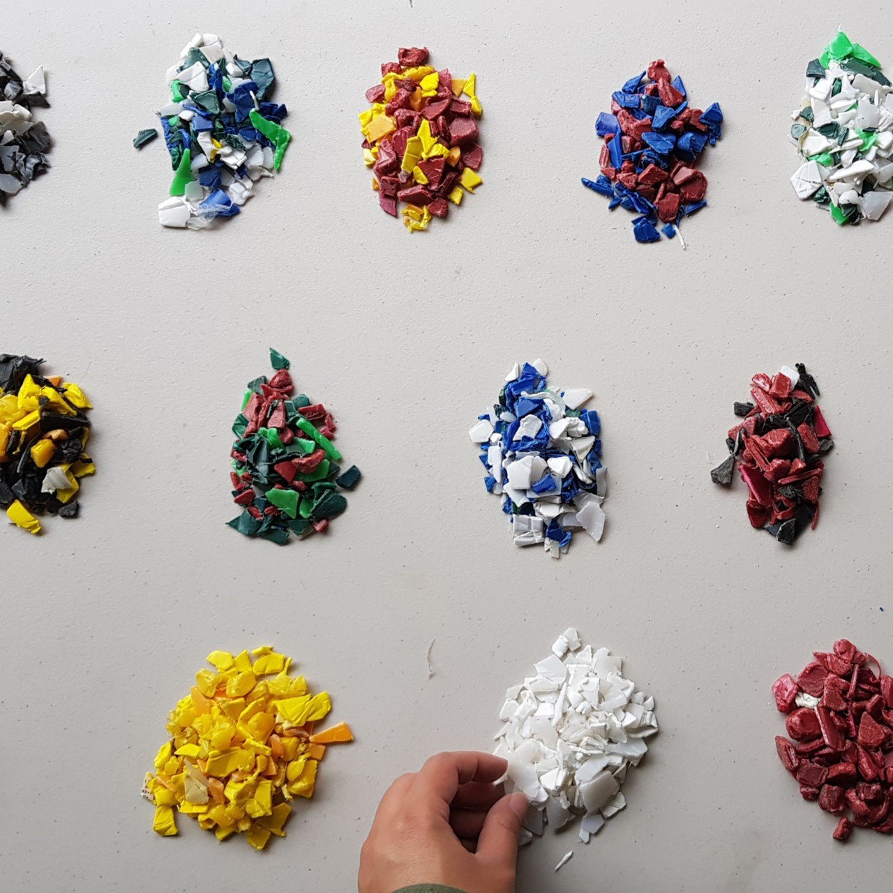 Clean plastic environment，Recyclable，environment protection，chair，Public seat，