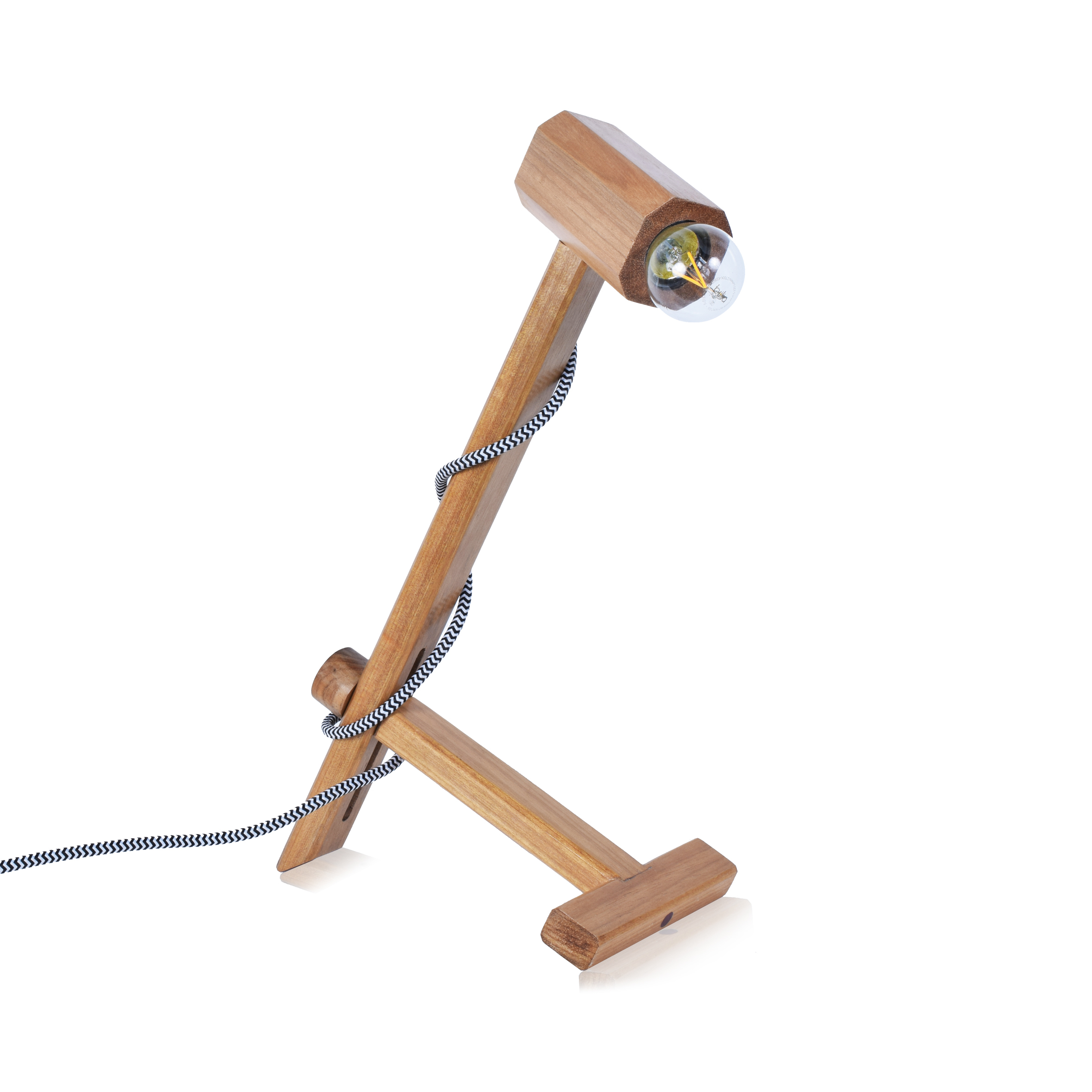 Desk lamp，bionics，woodiness，fold，