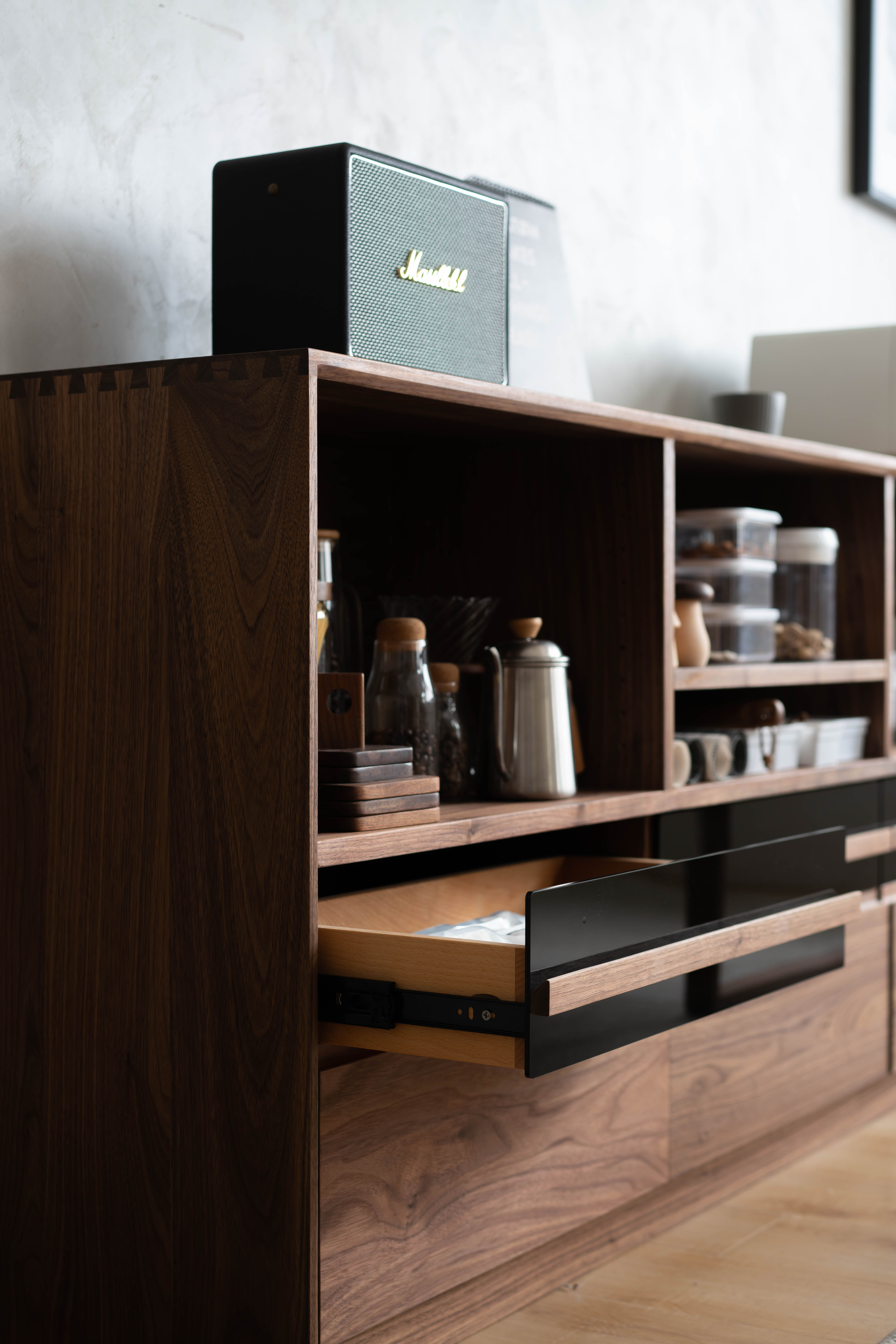 Solid wood furniture，furniture design ，product design，Sideboard，Side cabinet，Black walnut furniture，Cherry wood furniture，