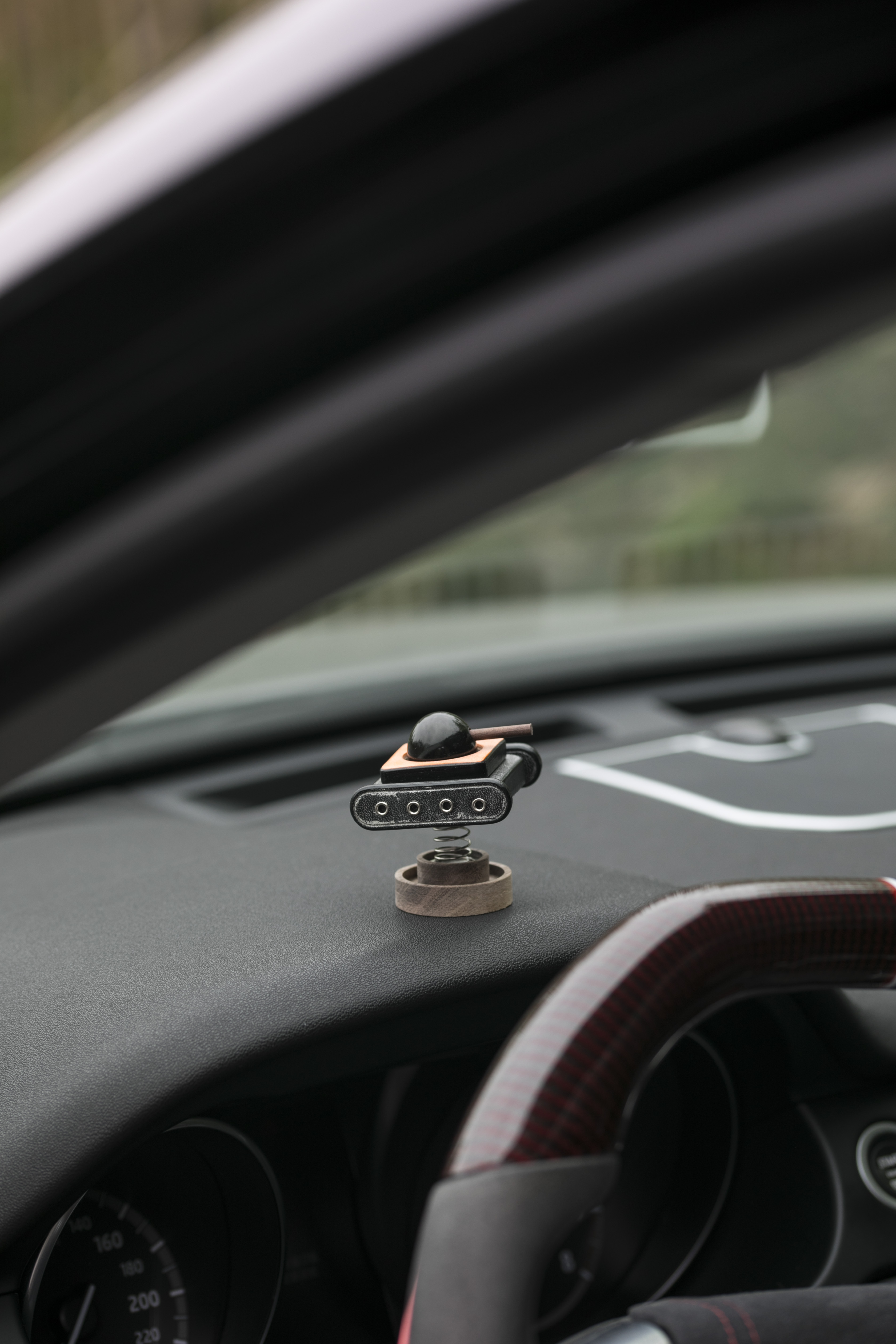 Leather goods，Vehicle fragrance，product design，handmade products，Original design，