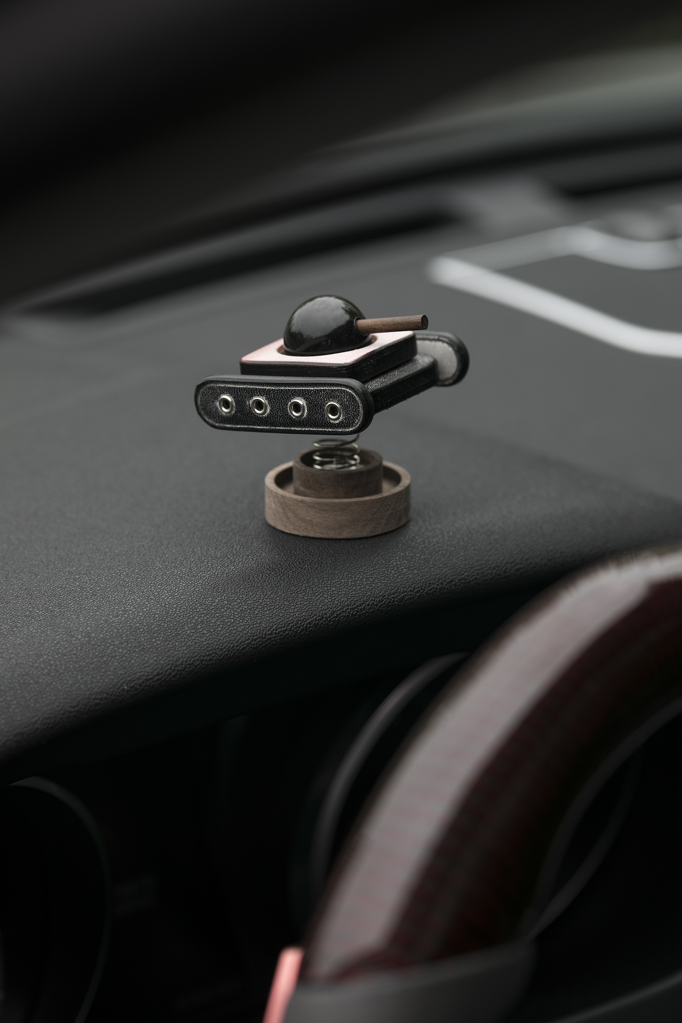 Leather goods，Vehicle fragrance，product design，handmade products，Original design，