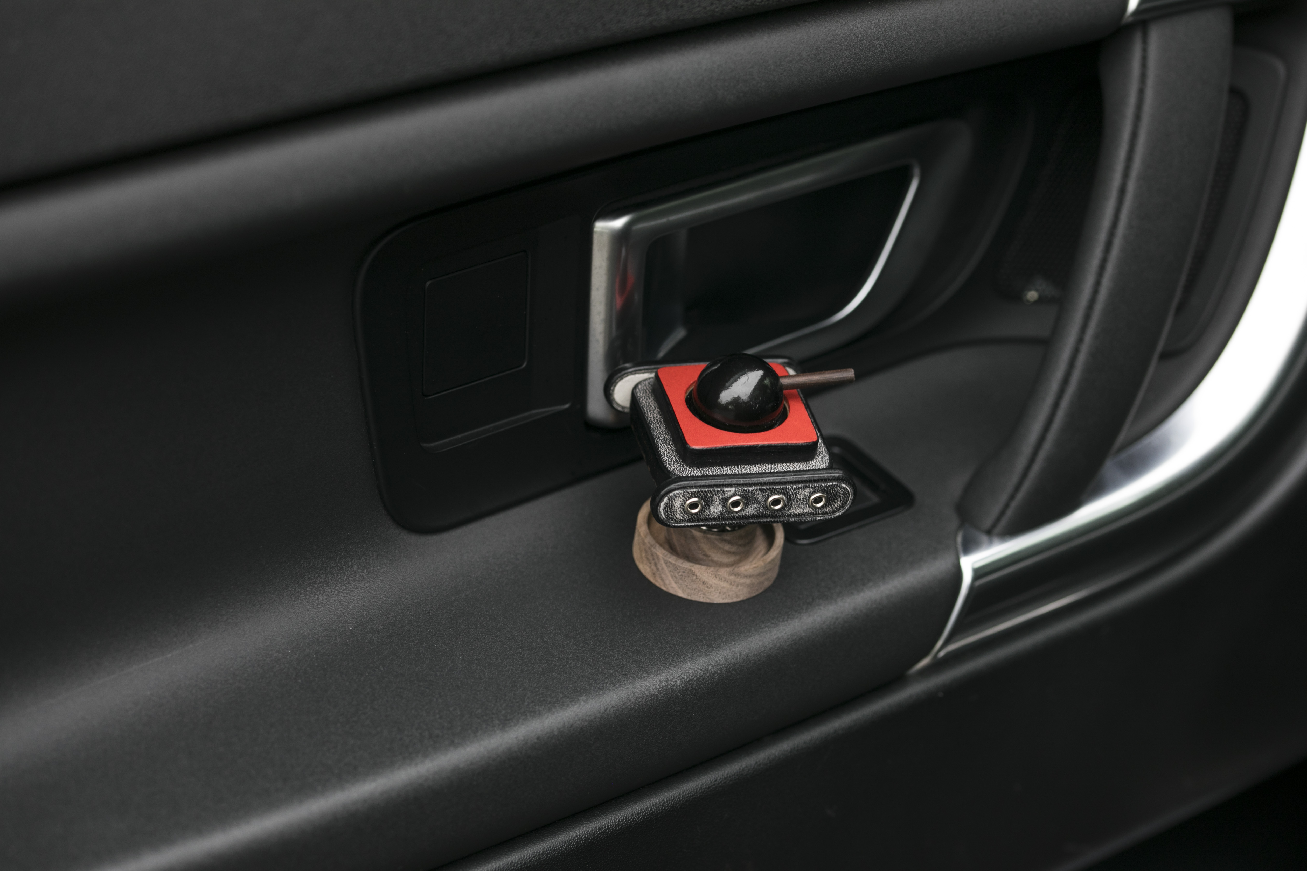 Leather goods，Vehicle fragrance，product design，handmade products，Original design，