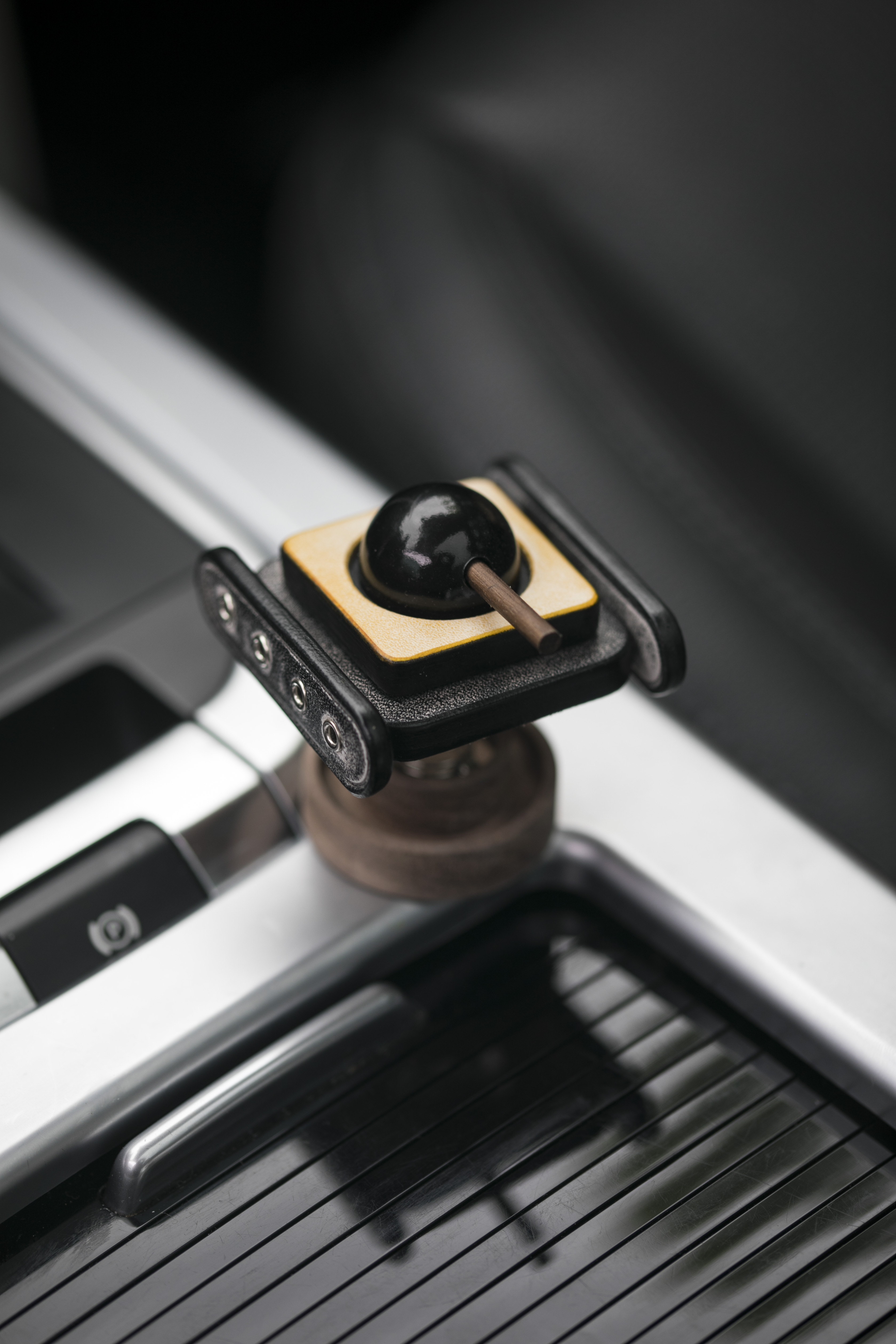 Leather goods，Vehicle fragrance，product design，handmade products，Original design，