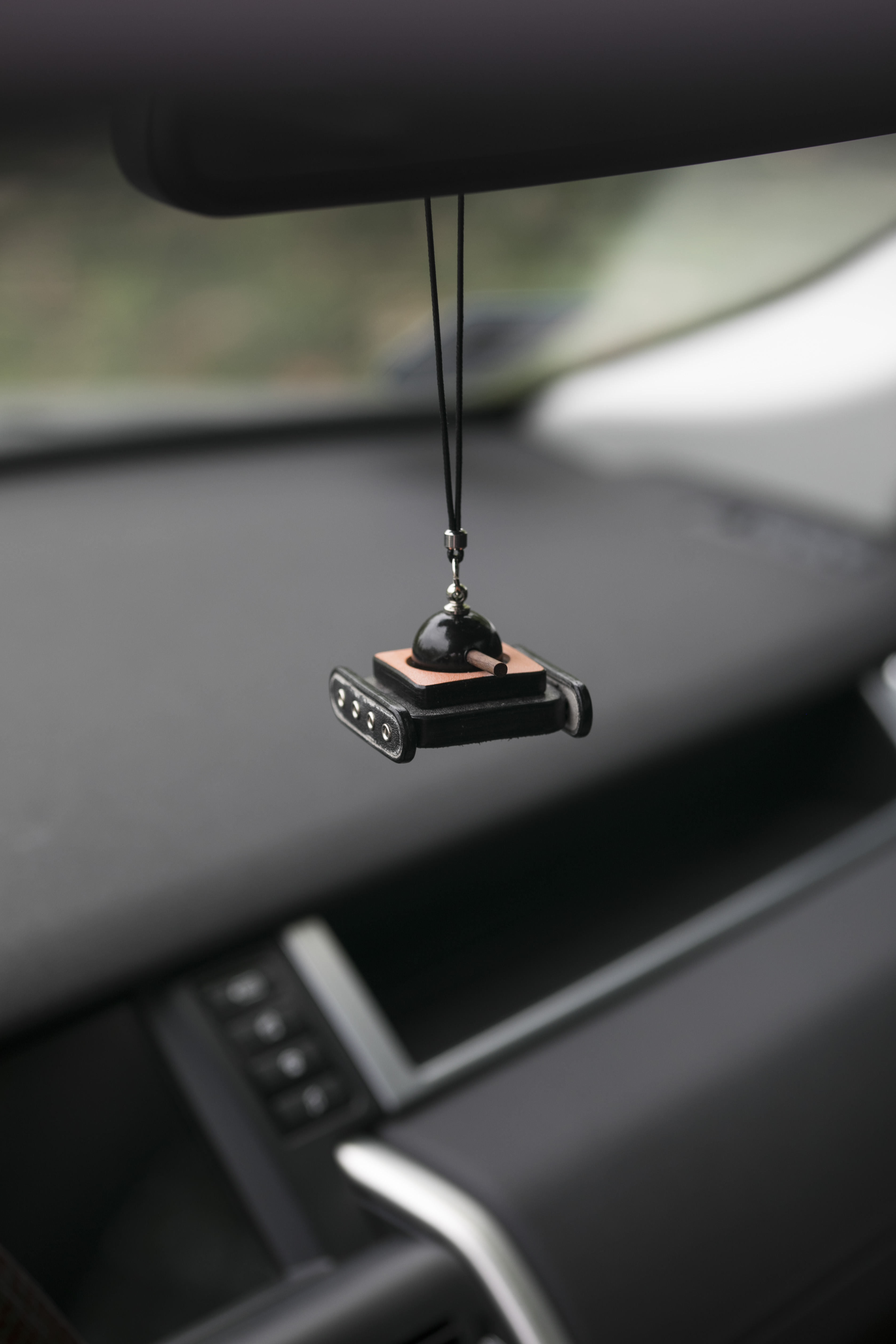 Leather goods，Vehicle fragrance，product design，handmade products，Original design，