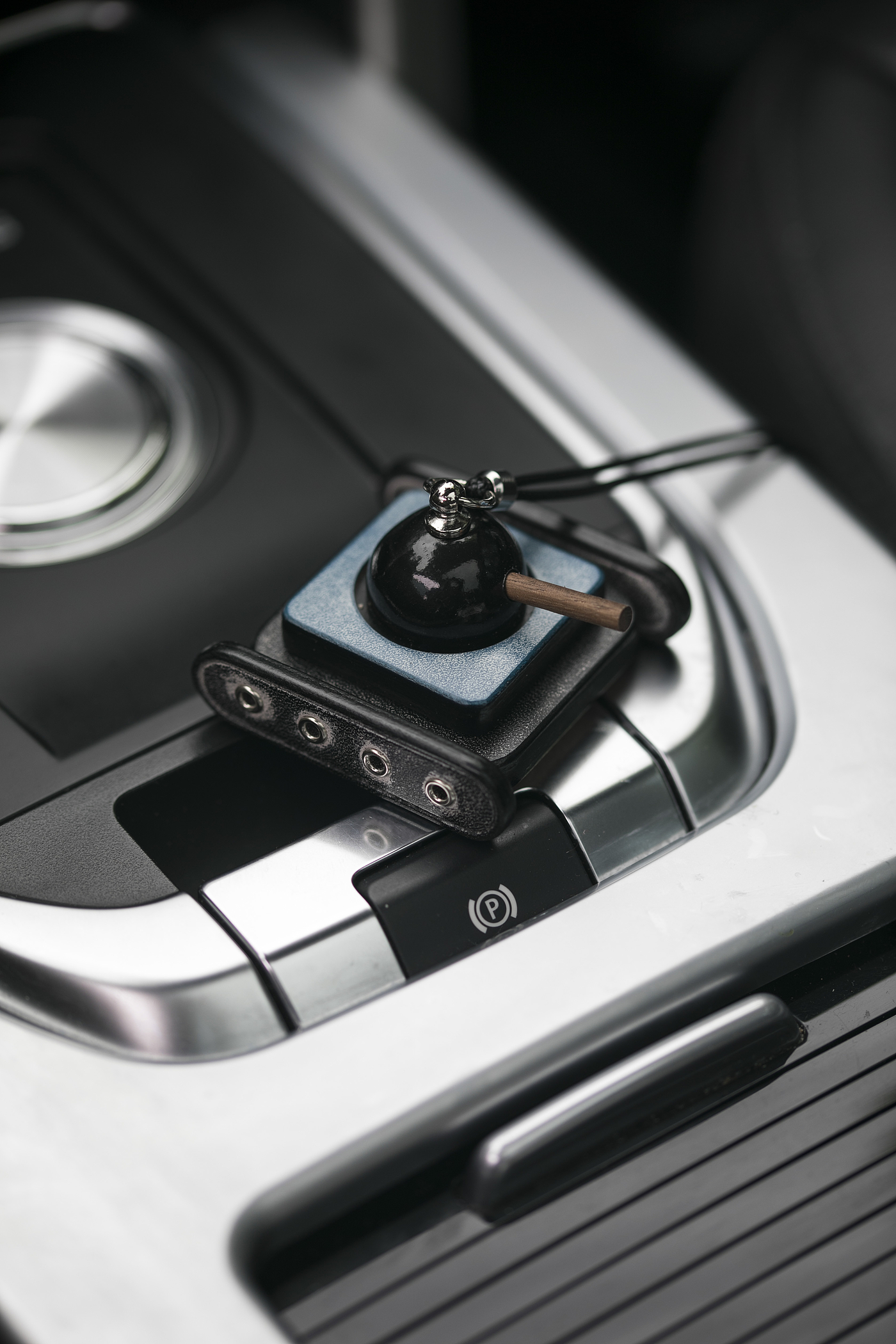 Leather goods，Vehicle fragrance，product design，handmade products，Original design，