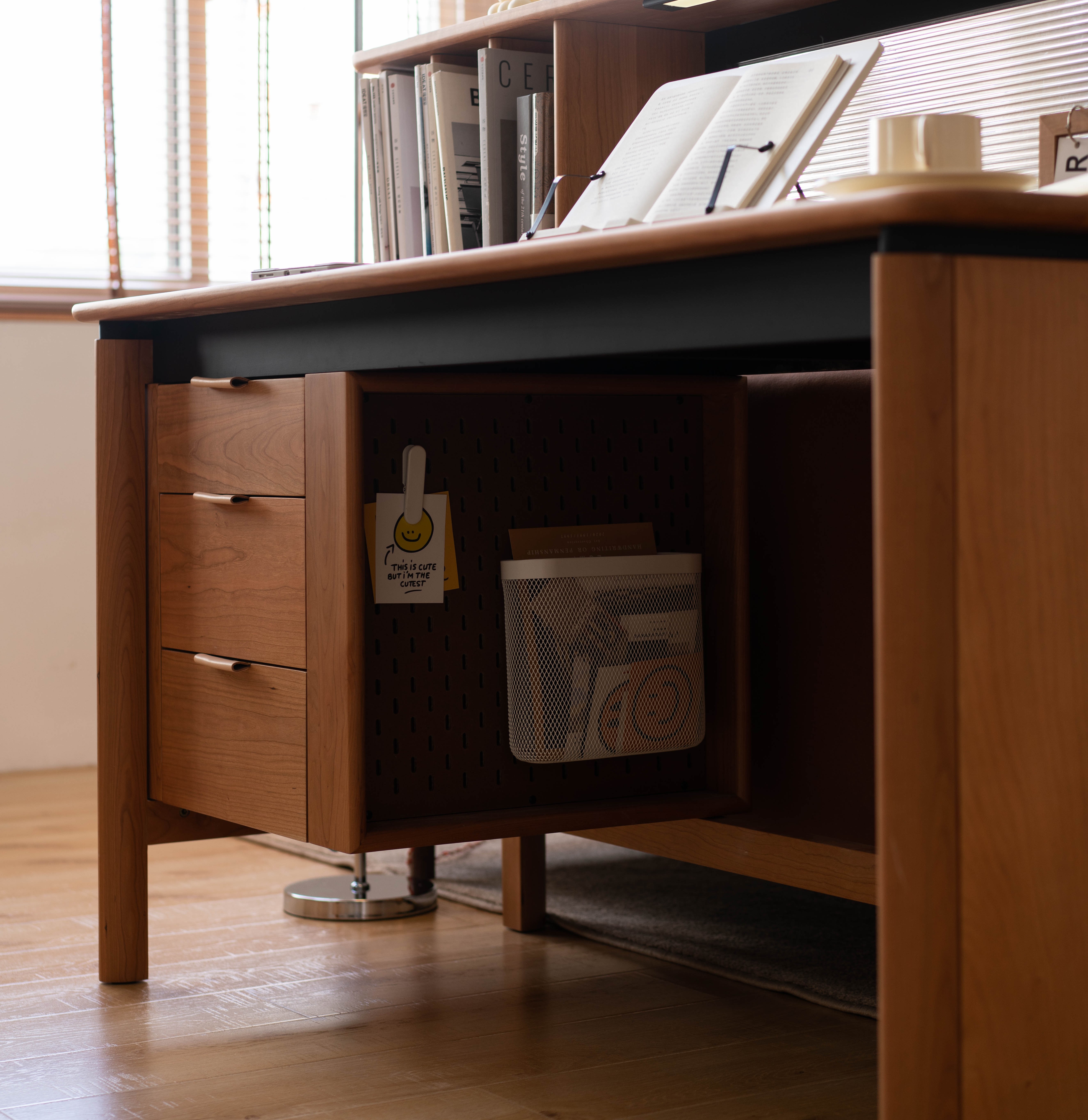 Solid wood furniture，product design，furniture design ，desk，