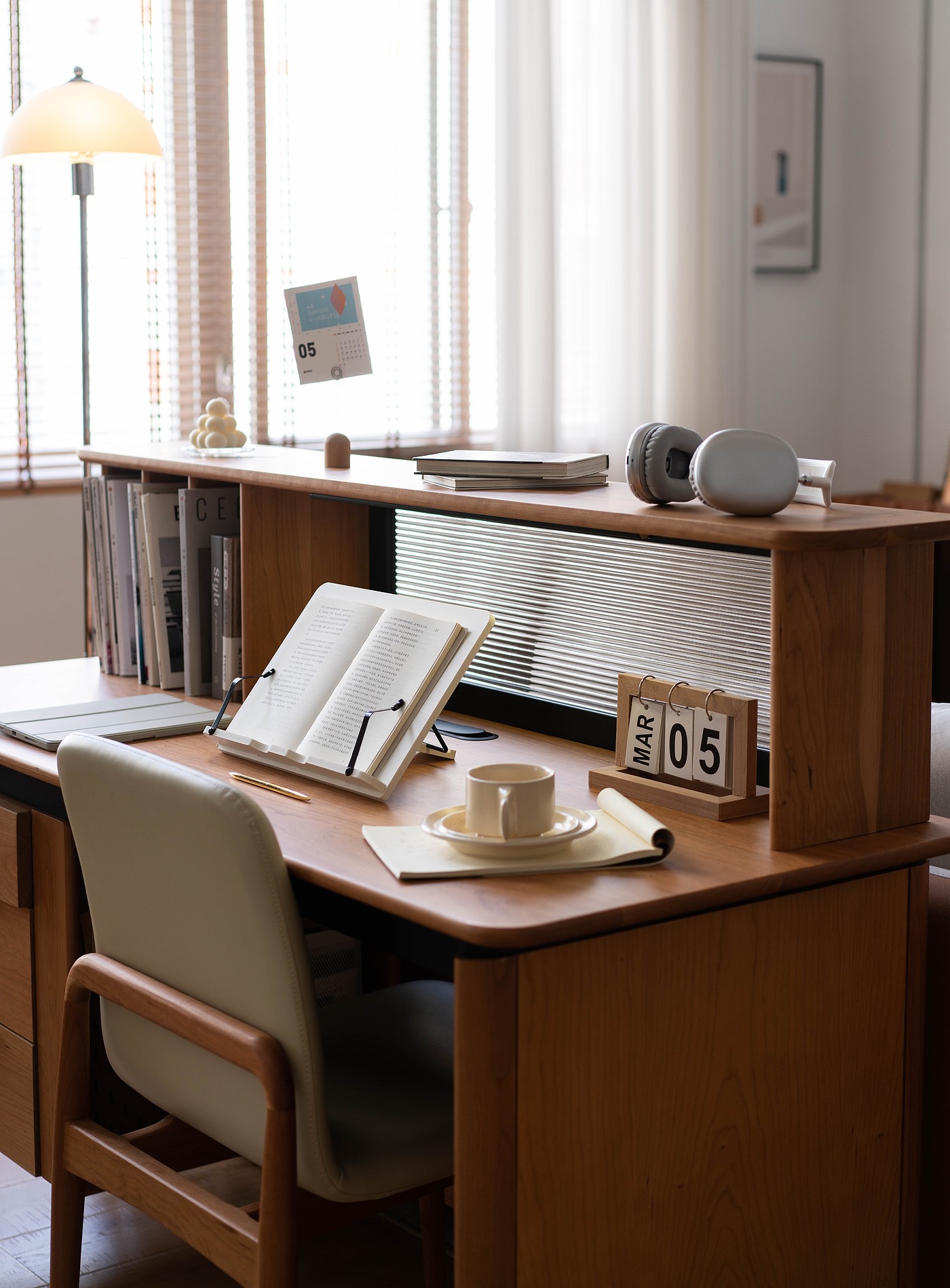 Solid wood furniture，product design，furniture design ，desk，