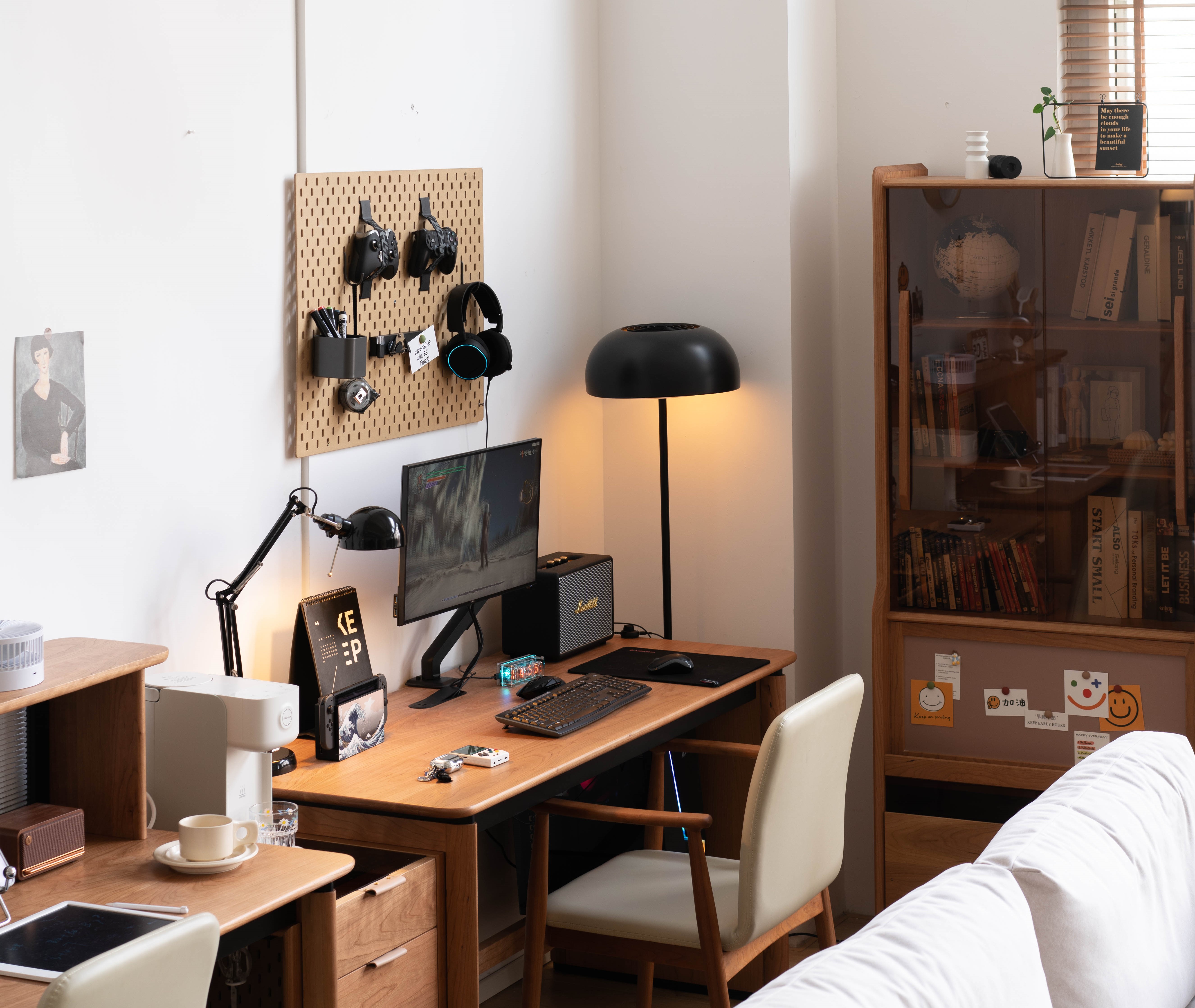 Solid wood furniture，product design，furniture design ，desk，