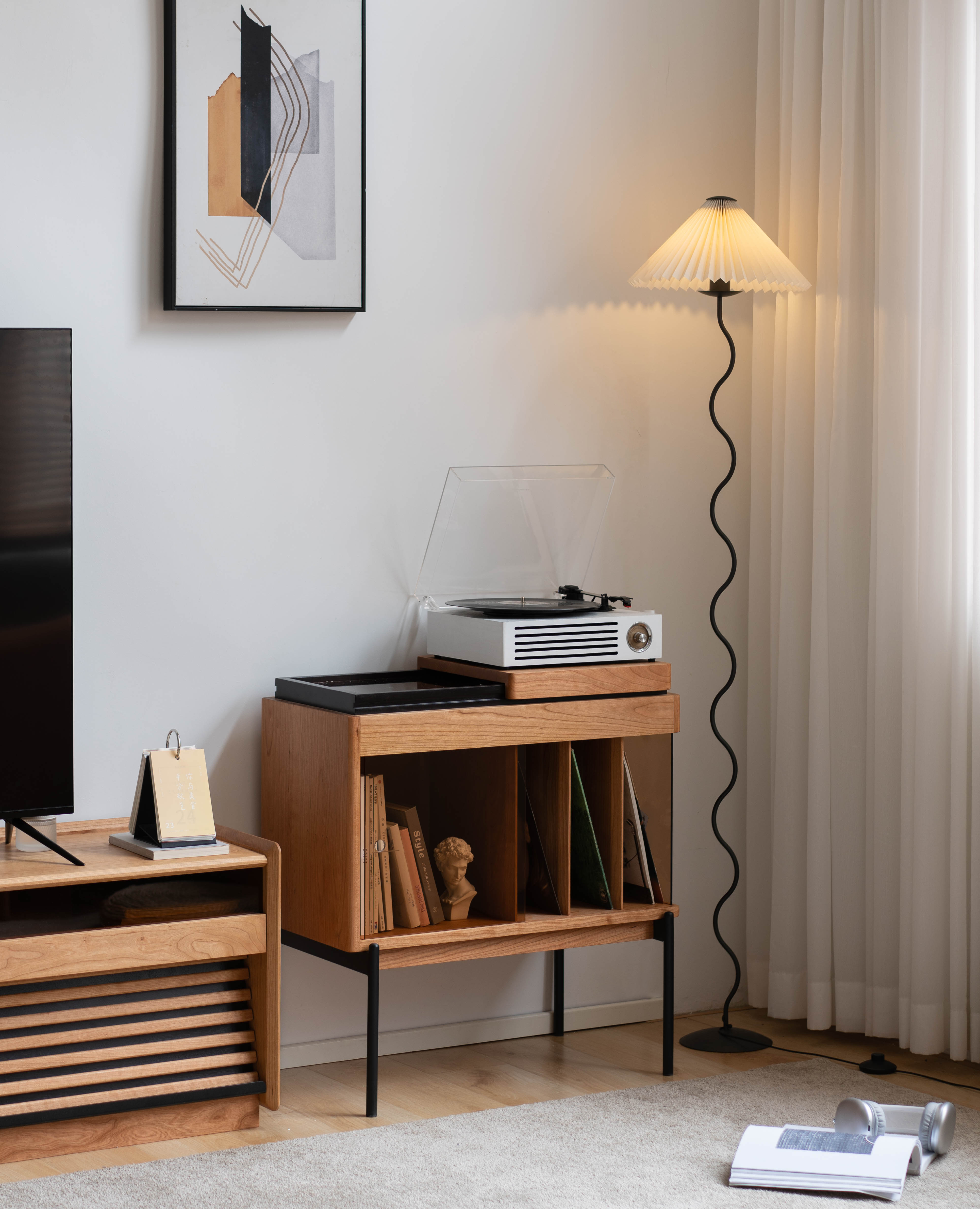 Solid wood furniture，furniture design ，product design，Side cabinet，Magazine Cabinet，Record Cabinet，