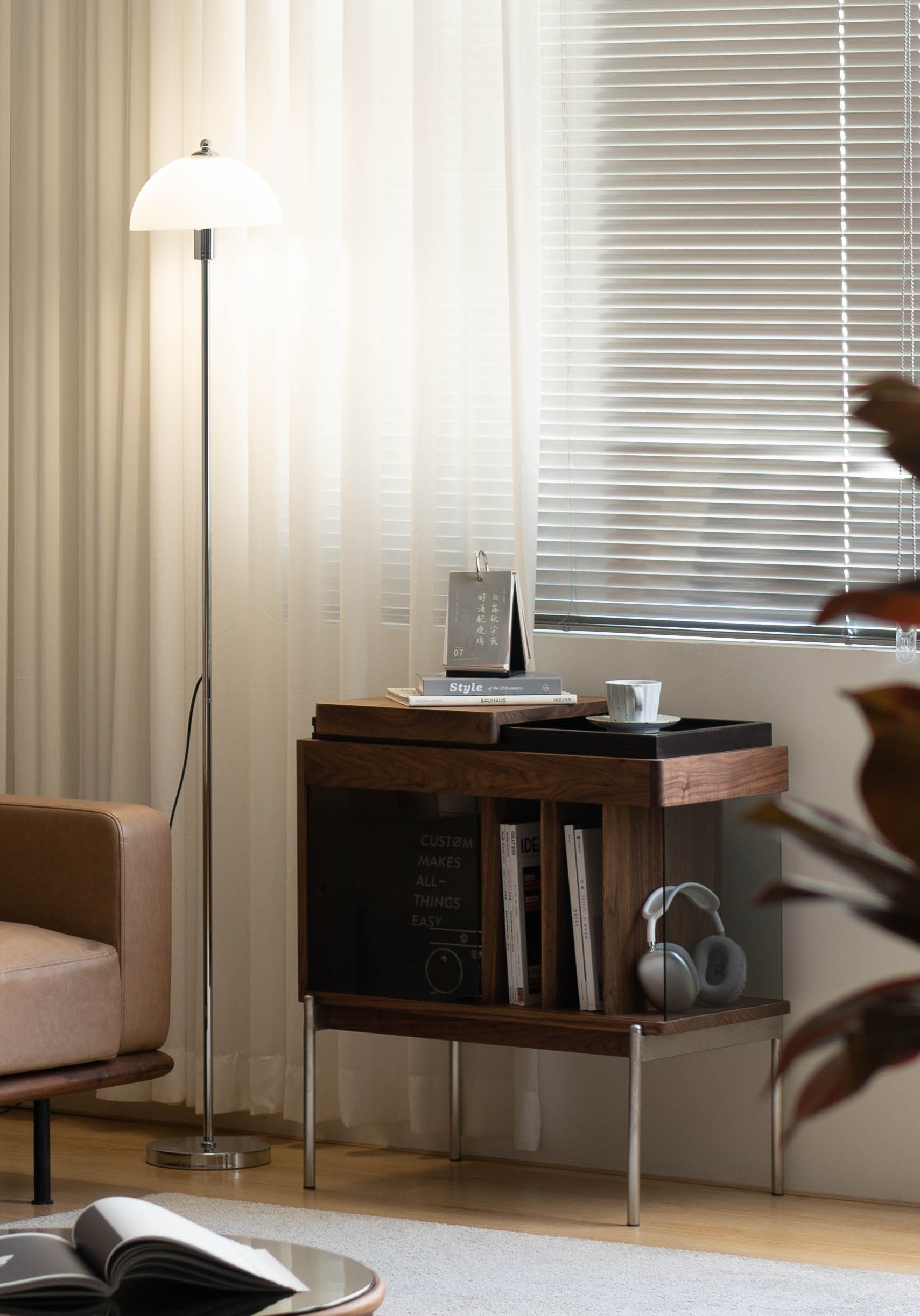 Solid wood furniture，furniture design ，product design，Side cabinet，Magazine Cabinet，Record Cabinet，