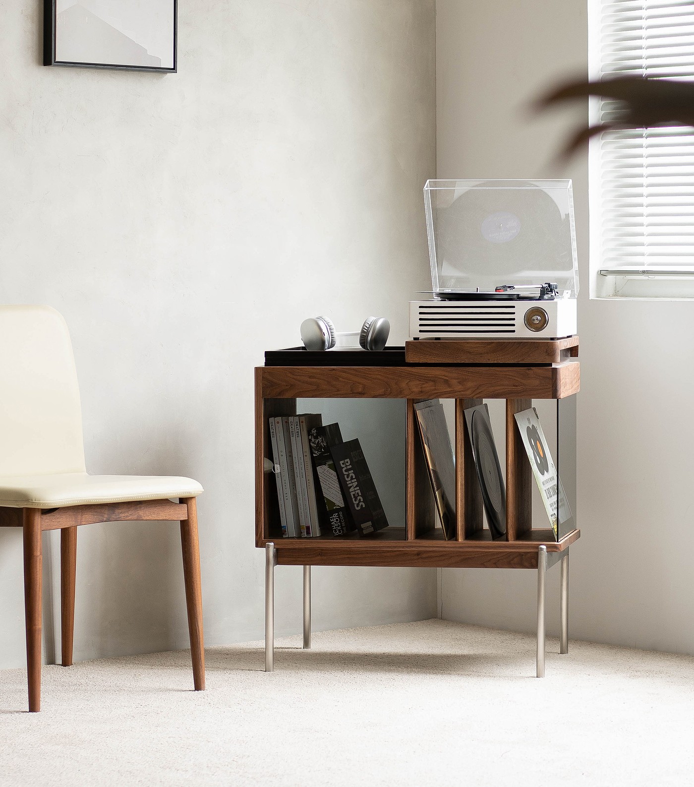 Solid wood furniture，furniture design ，product design，Side cabinet，Magazine Cabinet，Record Cabinet，