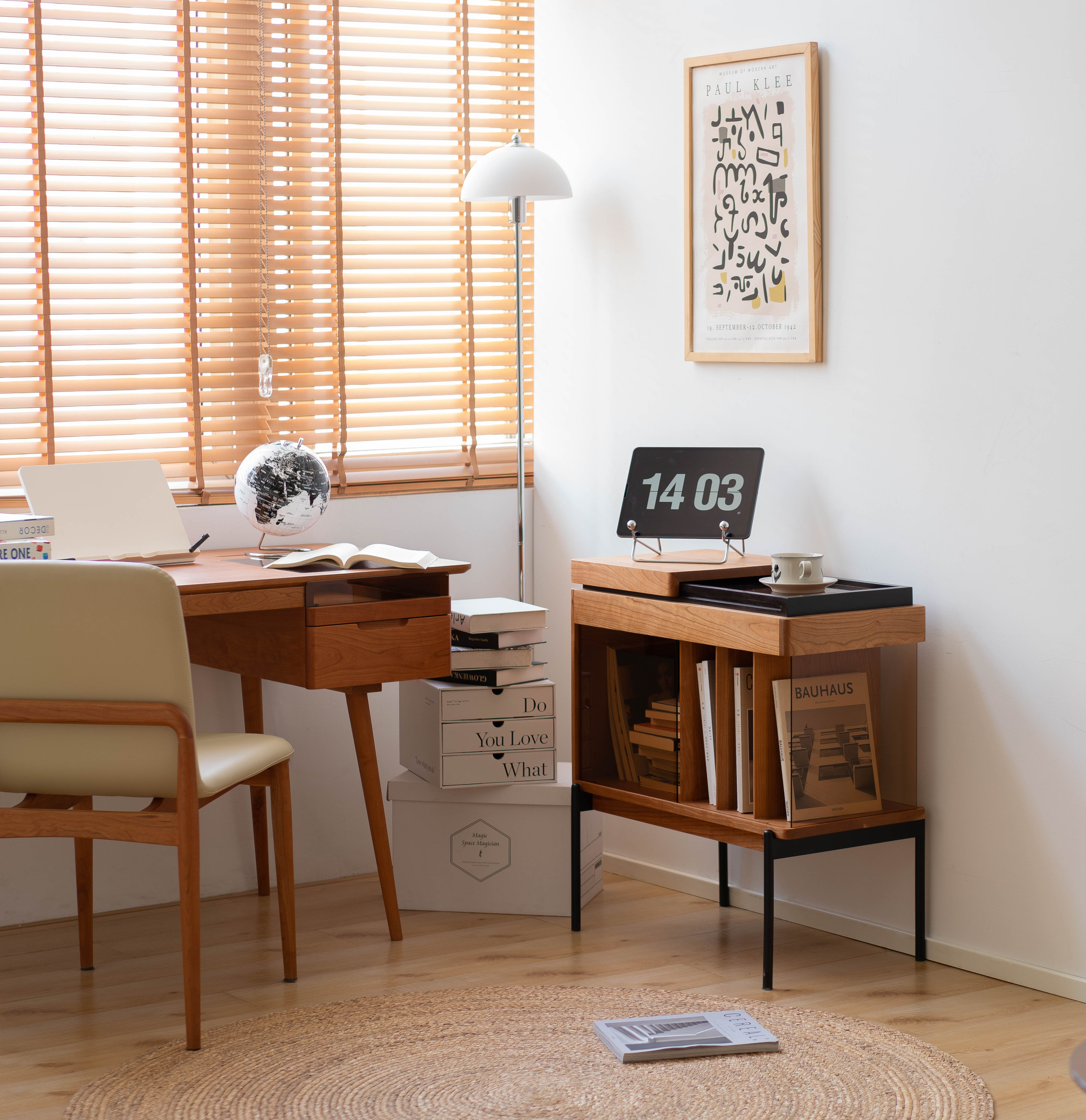 Solid wood furniture，furniture design ，product design，Side cabinet，Magazine Cabinet，Record Cabinet，